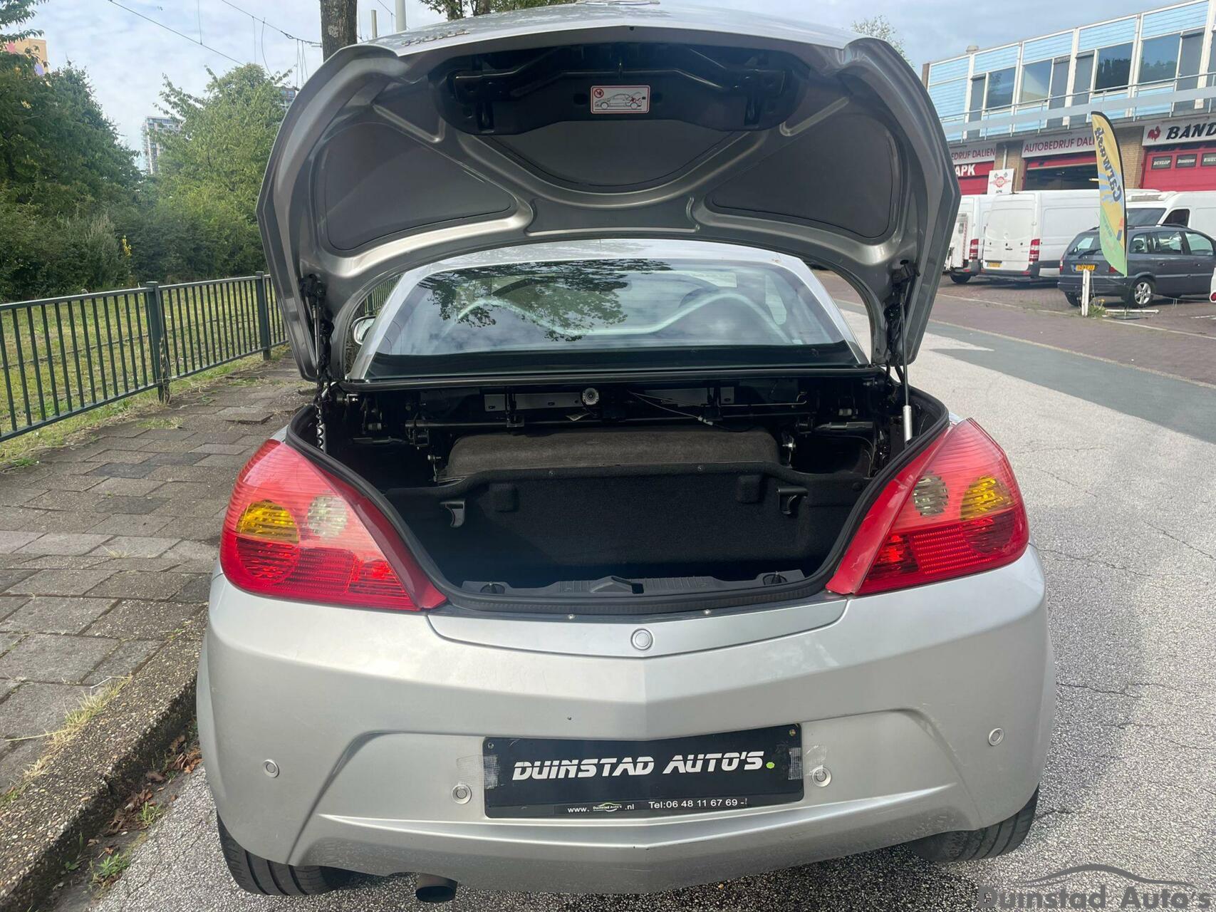 Foto van Opel Tigra Twintop
