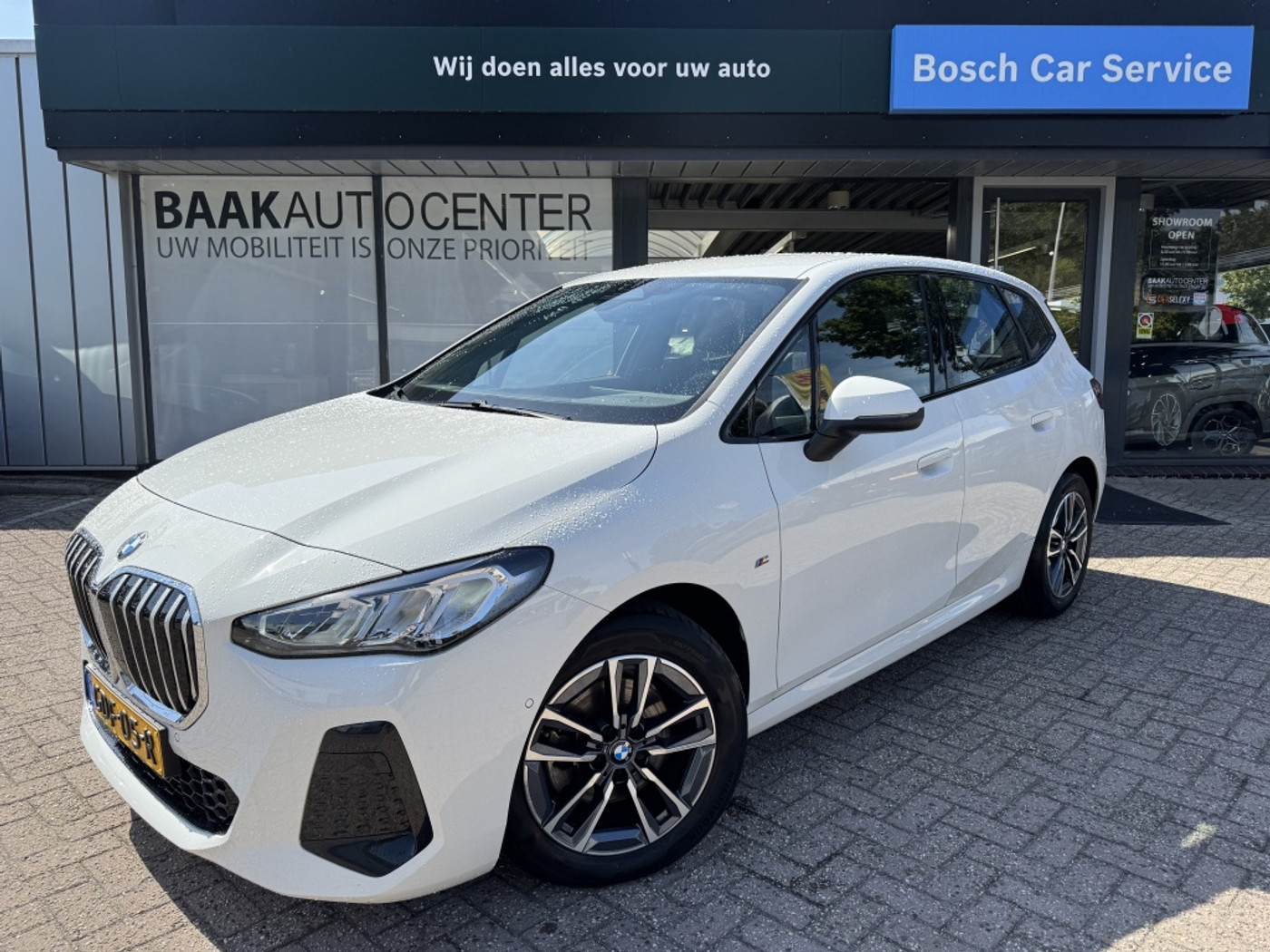 BMW 218i Active Tourer 218i M Sport | Camera | Navigatie 2024 - voorkant