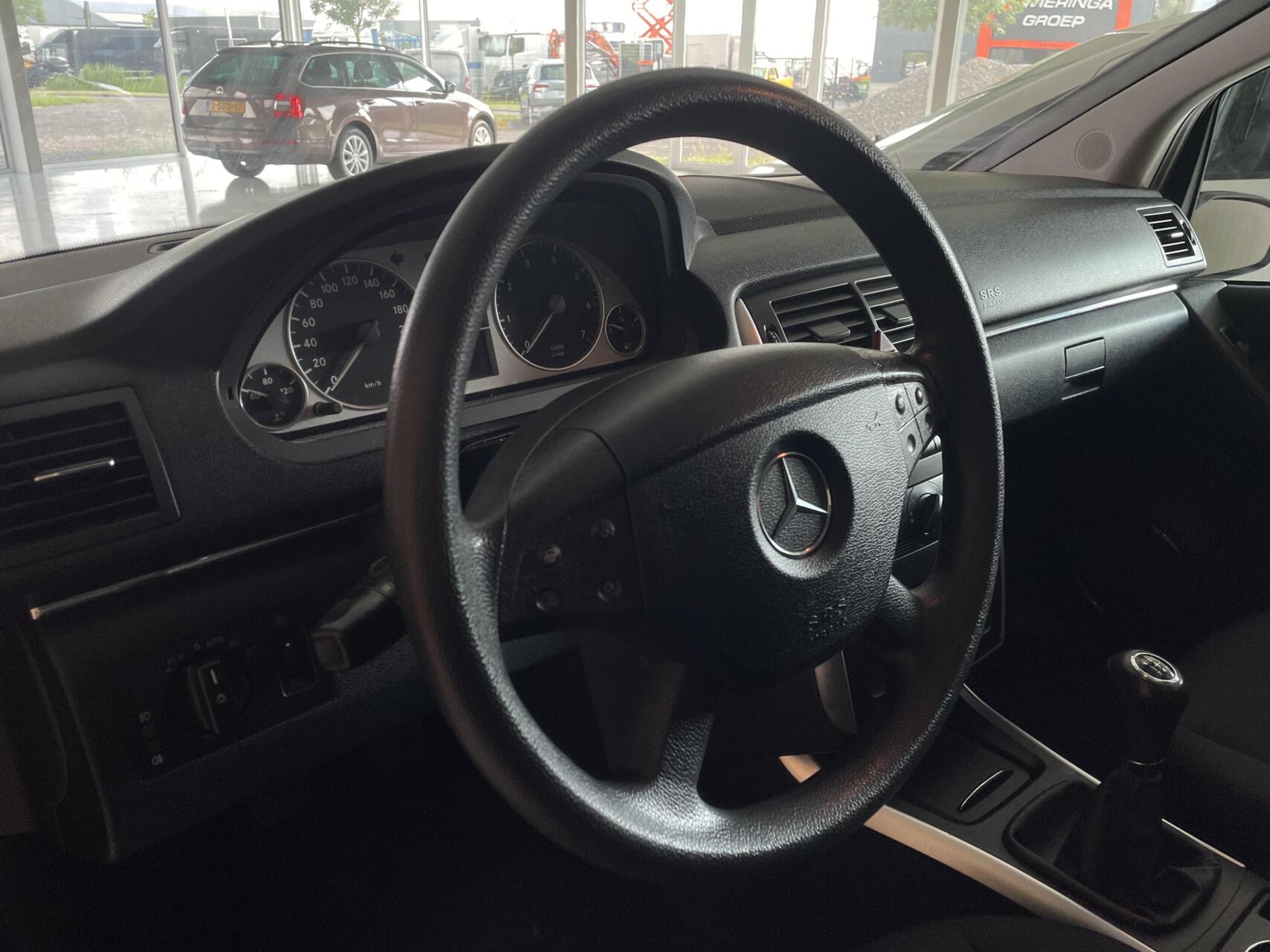 Foto van Mercedes-Benz B 170