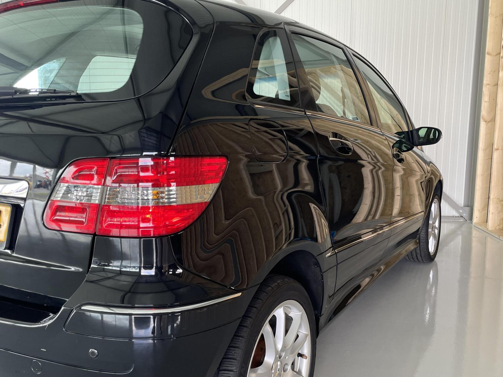 Foto van Mercedes-Benz B 170