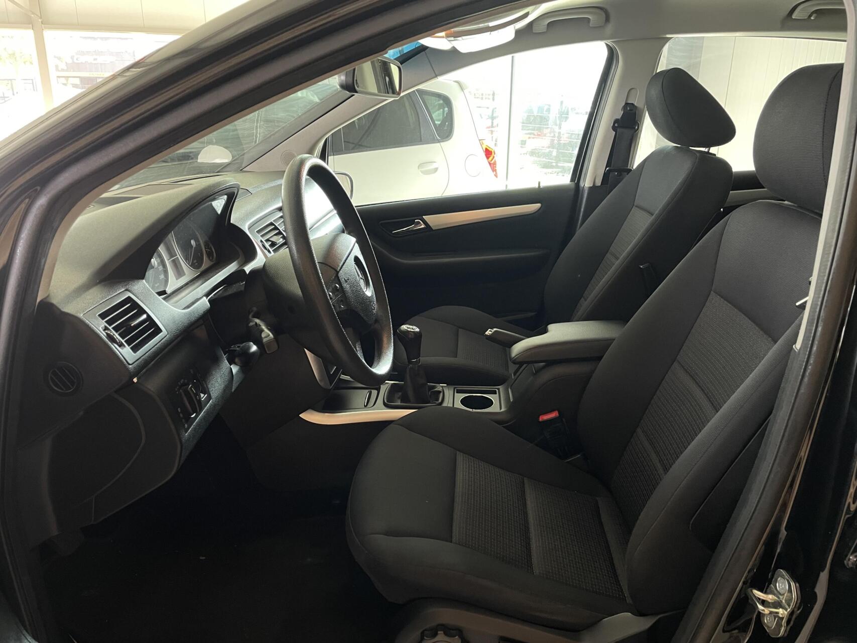 Foto van Mercedes-Benz B 170