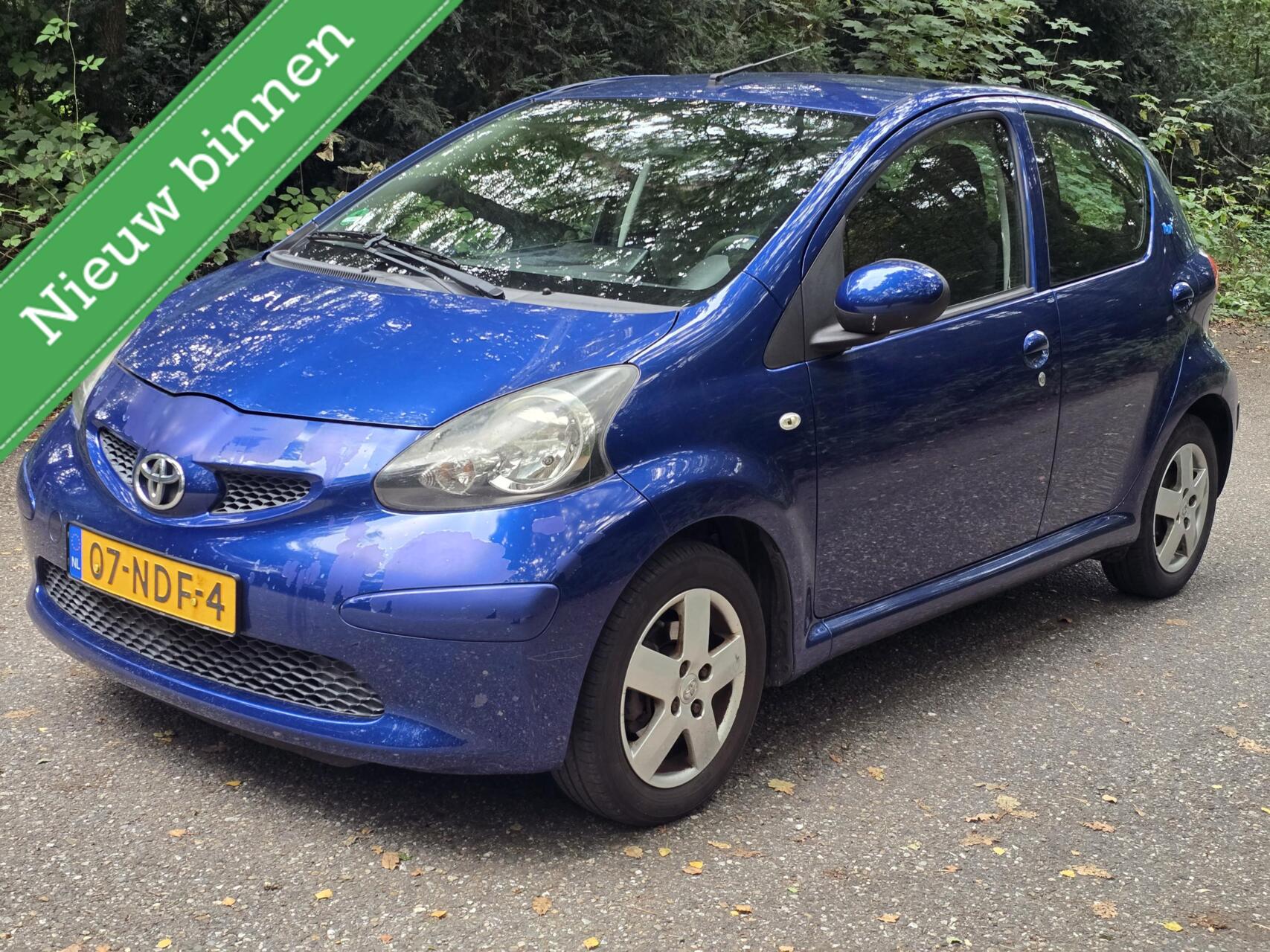 Toyota Toyota Aygo 1.0-12V + 2008 - voorkant