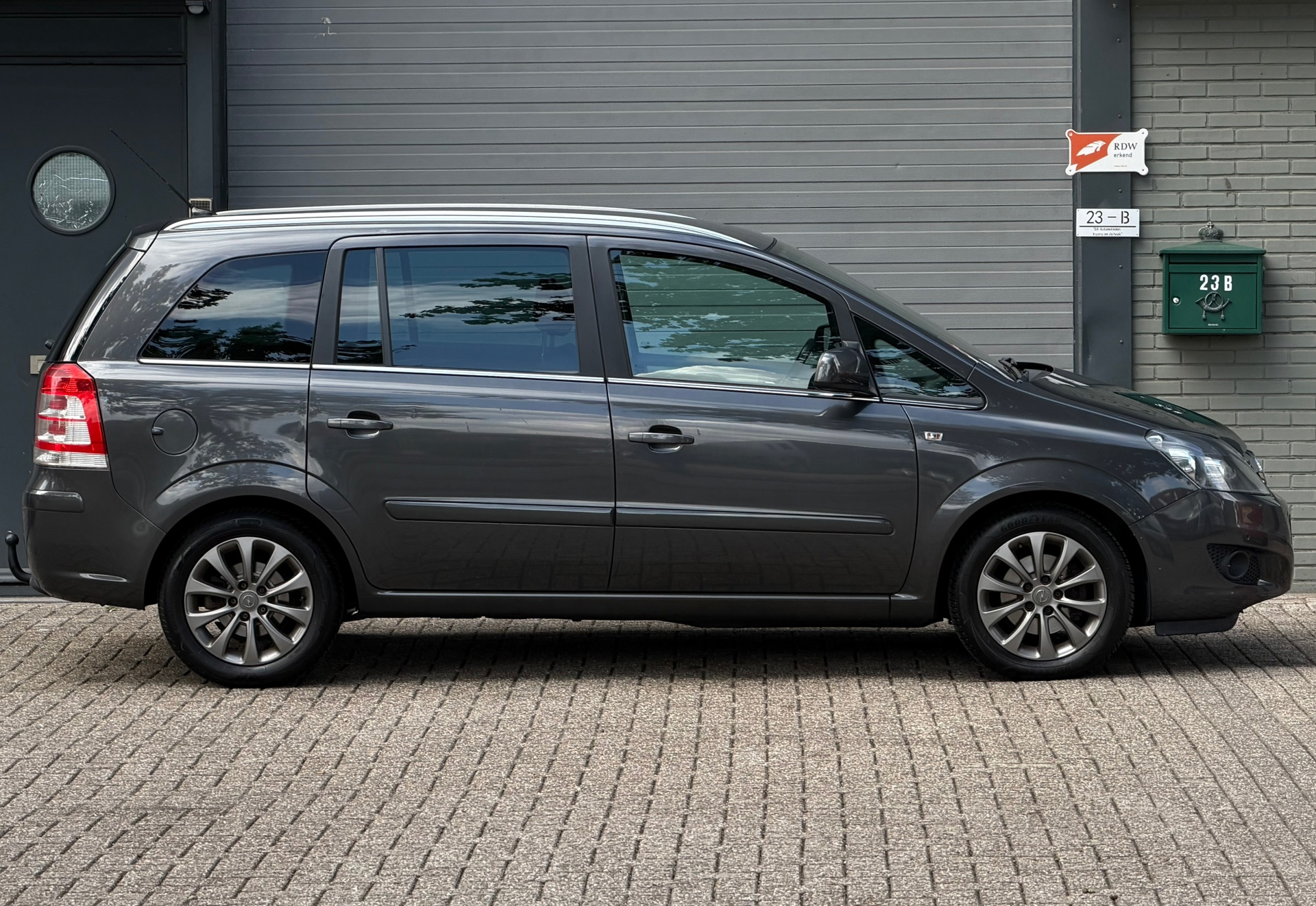 Foto van Opel Zafira