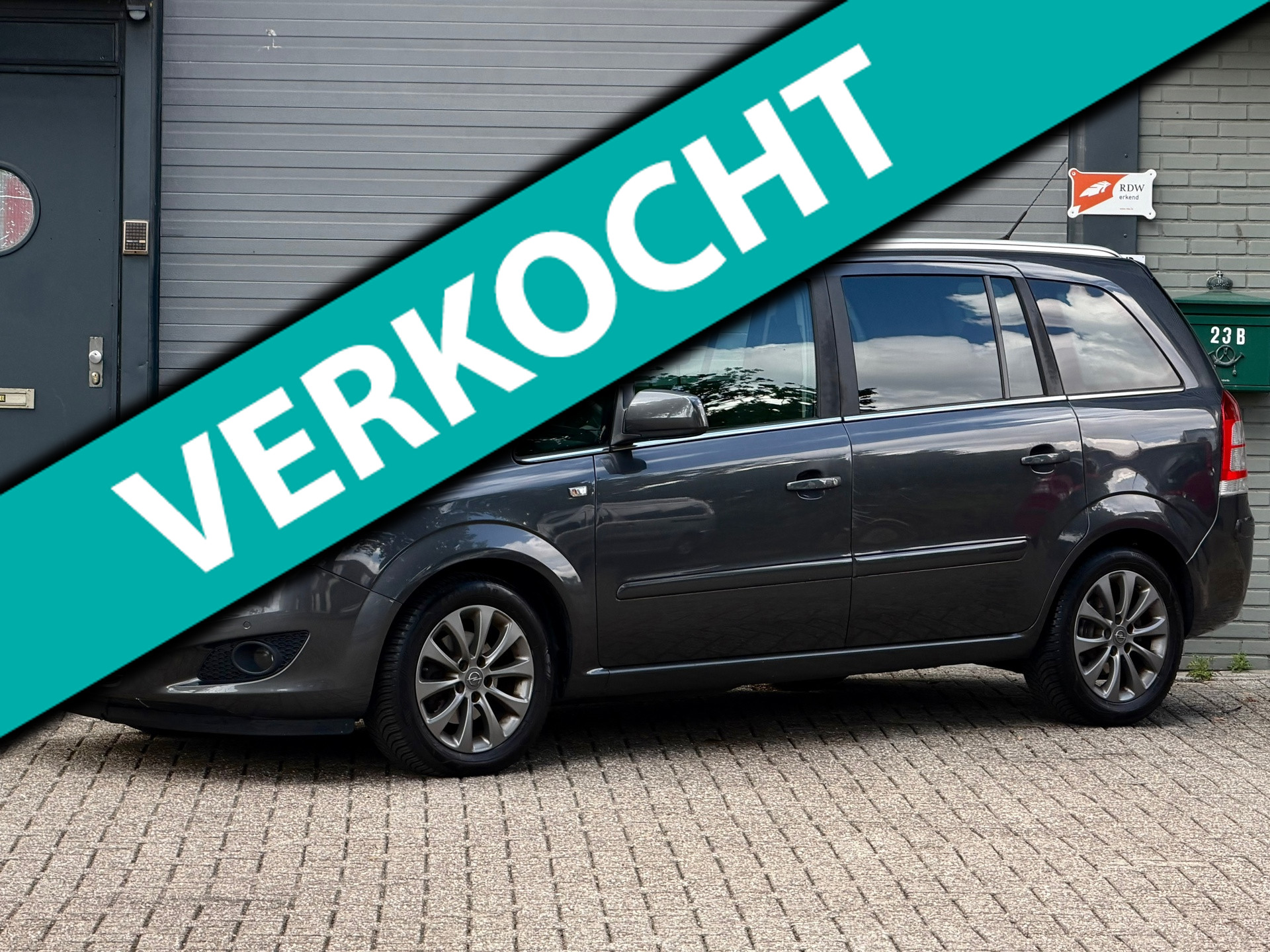 Opel Zafira 1.8 Edition 2011 - voorkant