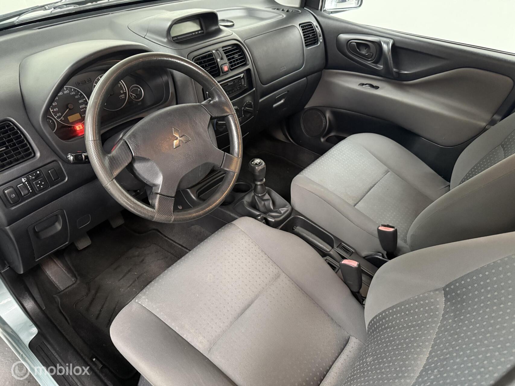 Foto van Mitsubishi Space Star