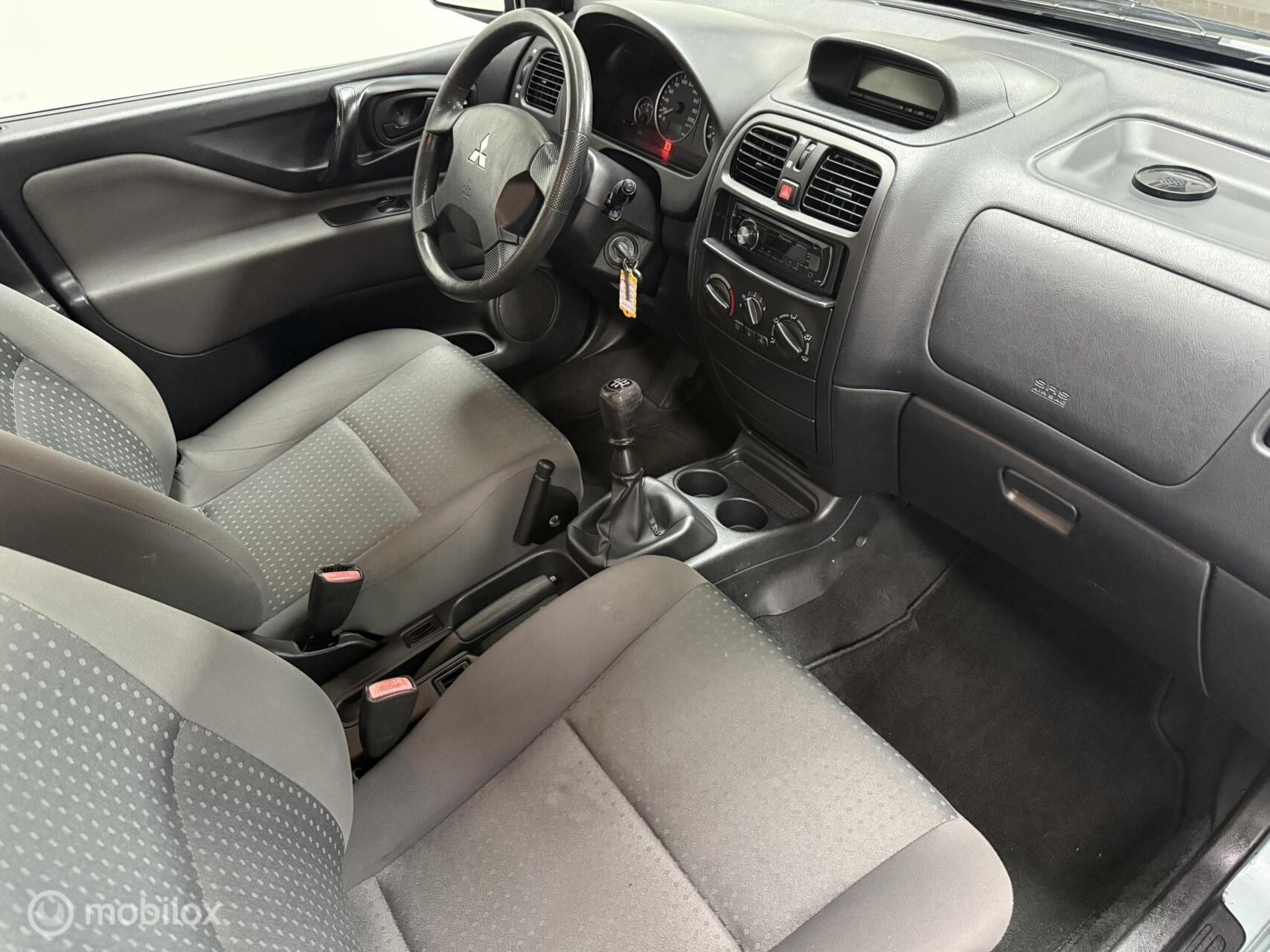 Foto van Mitsubishi Space Star