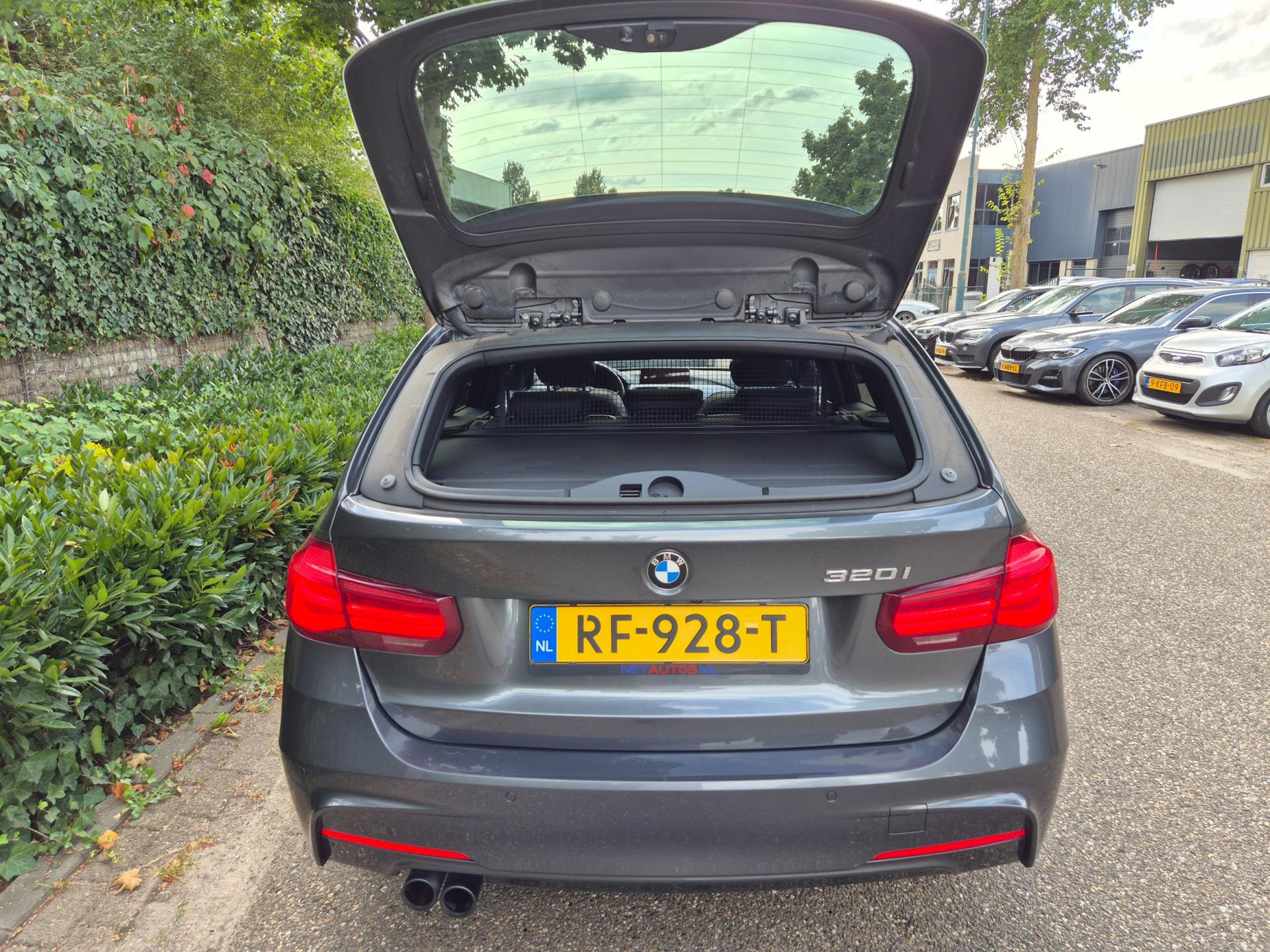 Foto van BMW 320i