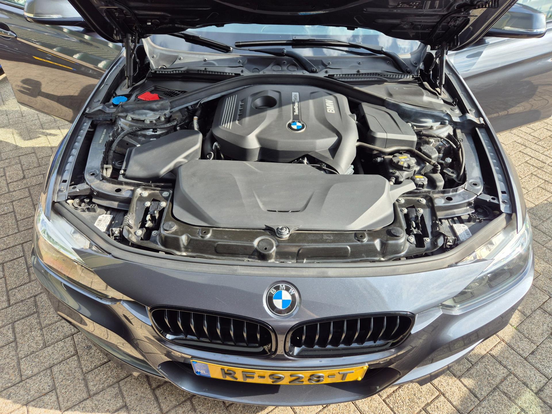 Foto van BMW 320i