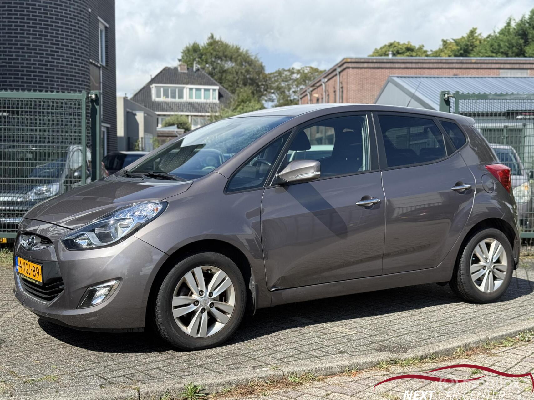 Hyundai Ix20 1.6i i-Catcher 2014 - voorkant