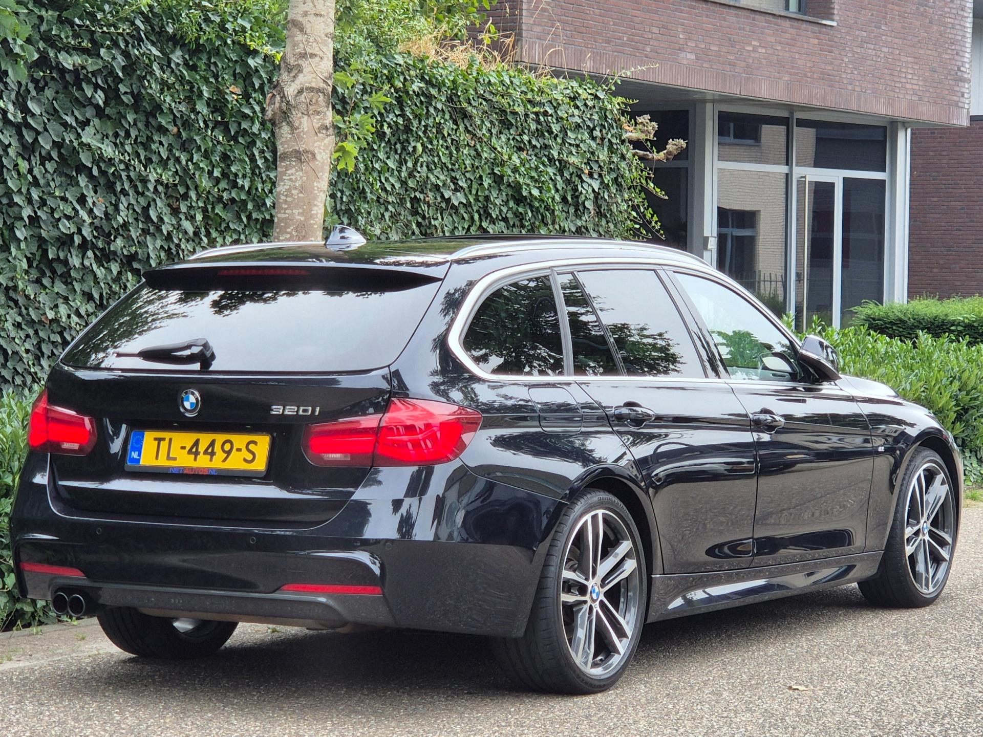 Foto van BMW 320i