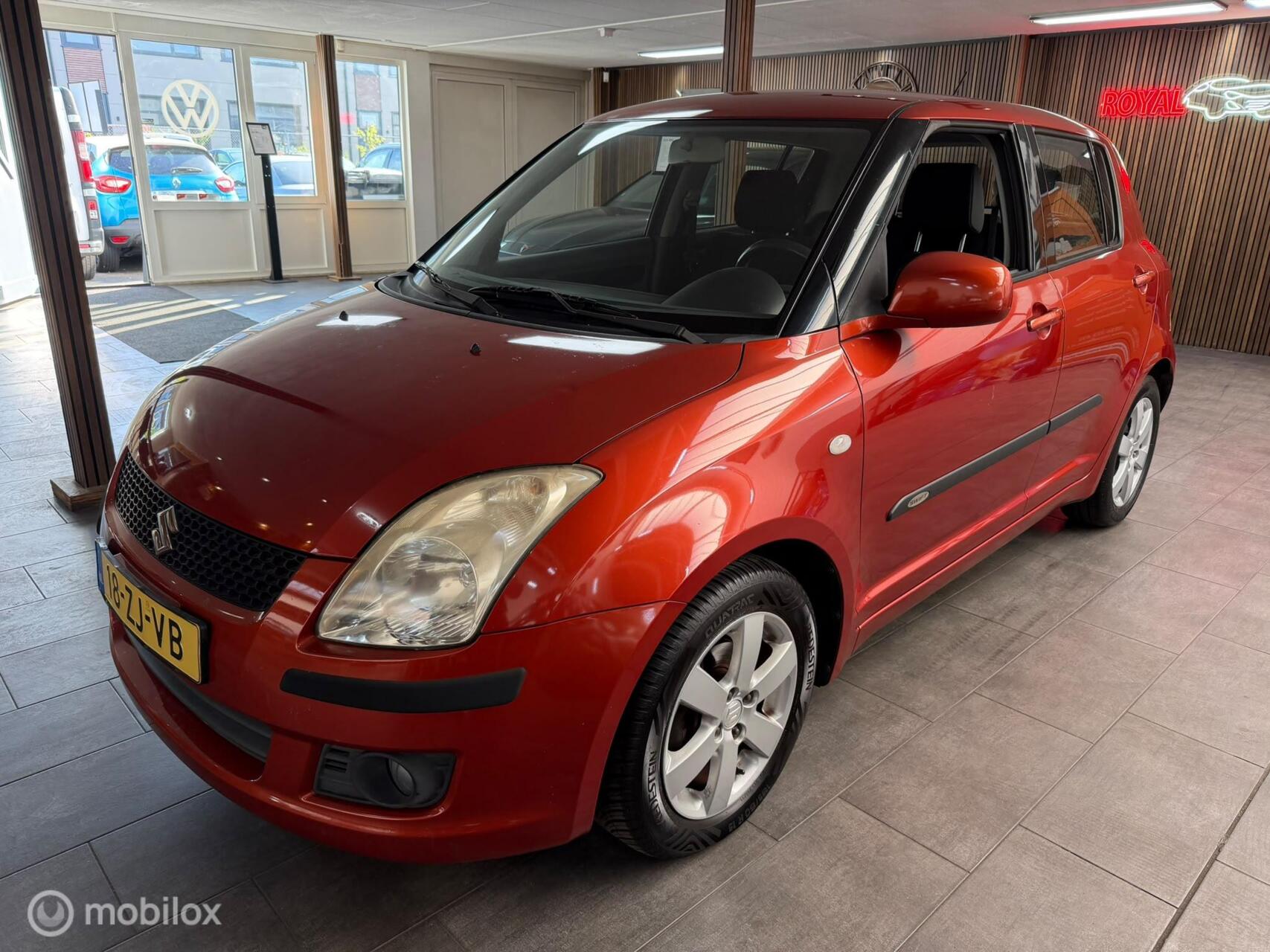 Suzuki Swift 1.3 Comfort|Airco|Navigatie systeem|New V.bak 2008 - voorkant