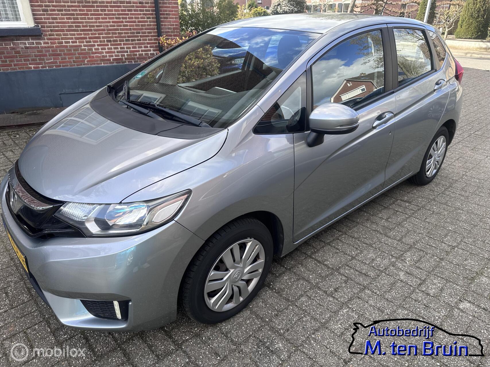 Honda Jazz 1.3 i-VTEC Trend 2015 - voorkant