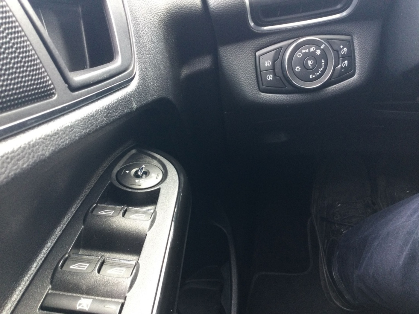 Foto van Ford B-max
