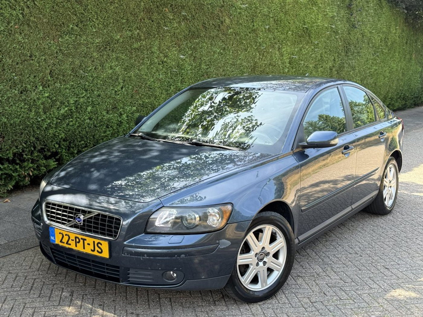 Volvo S40 2.4 Exclusive/PDC/AIRCO/AUTOMAAT APK VERLOPEN 2004 - voorkant