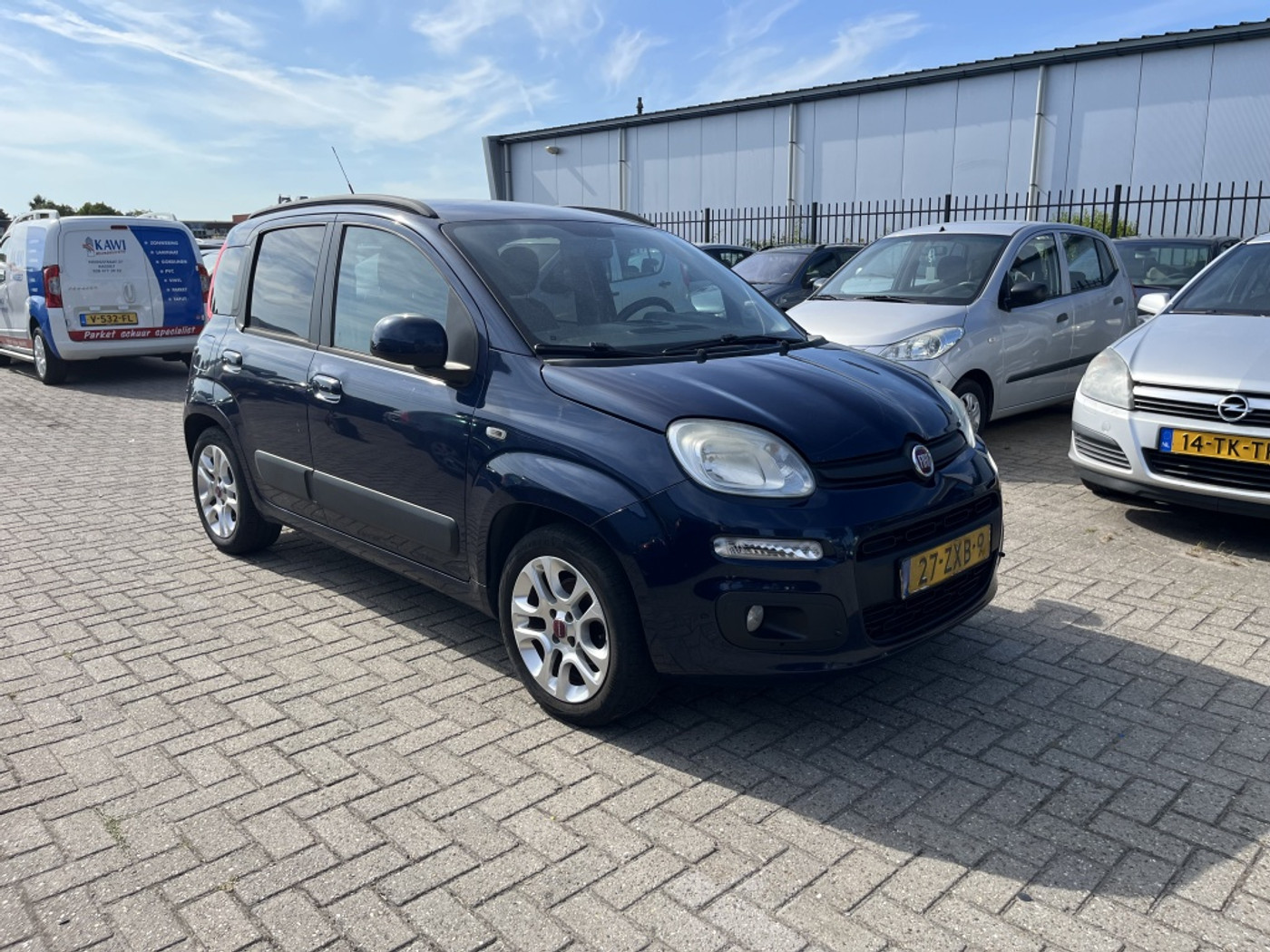Fiat Panda 0.9 TwinAir Lounge| AIRCO| LEES ADV! 2013 - voorkant