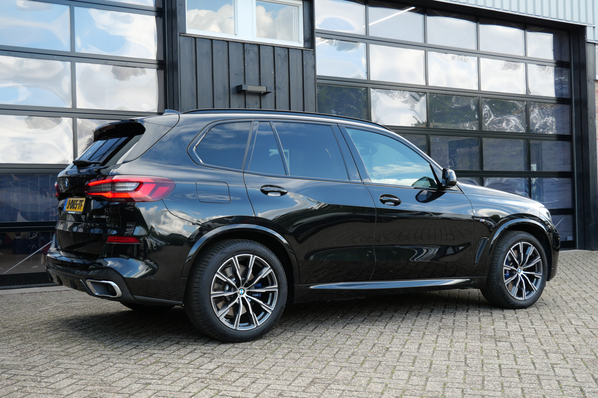 Foto van BMW X5 Xdrive45e