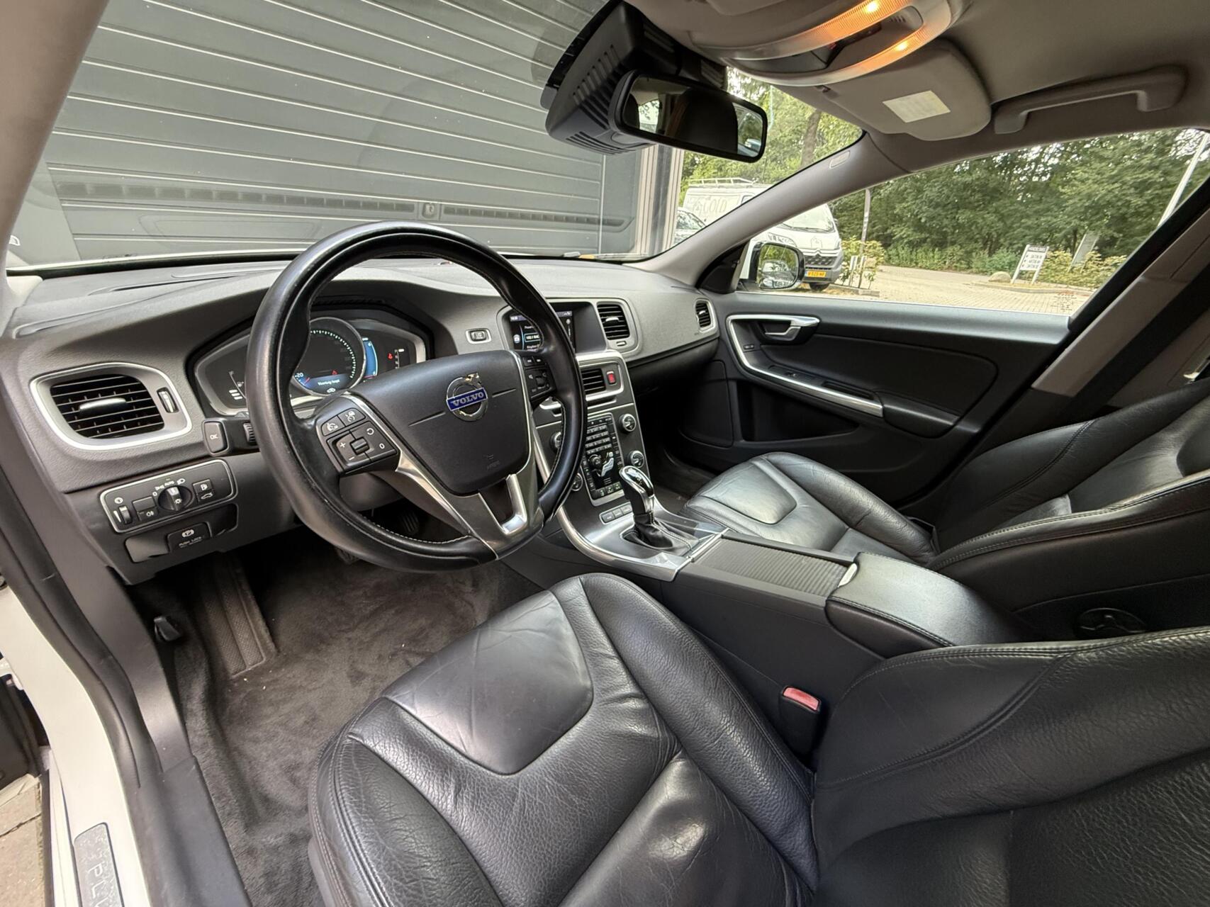Foto van Volvo V60 Plug In Hybrid