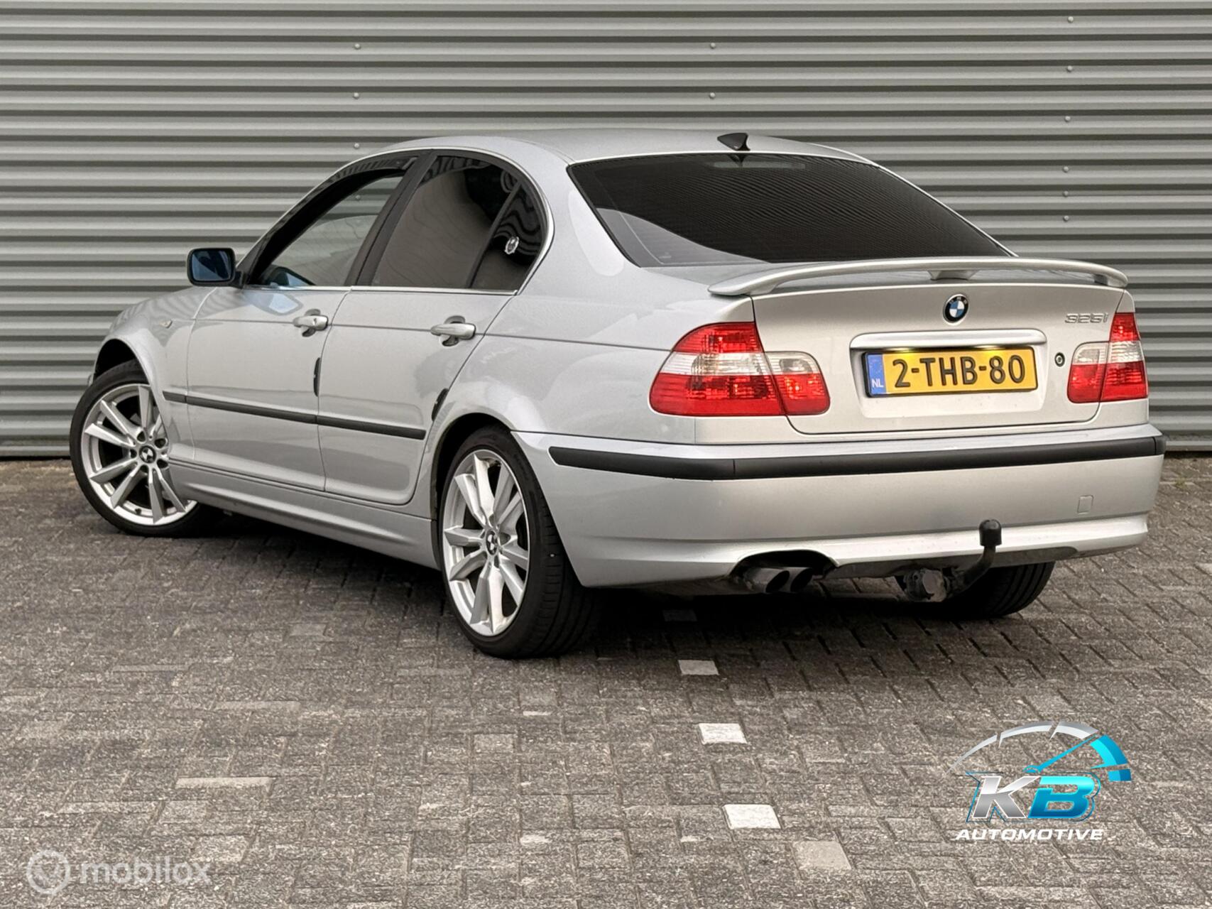 Foto van BMW 325i