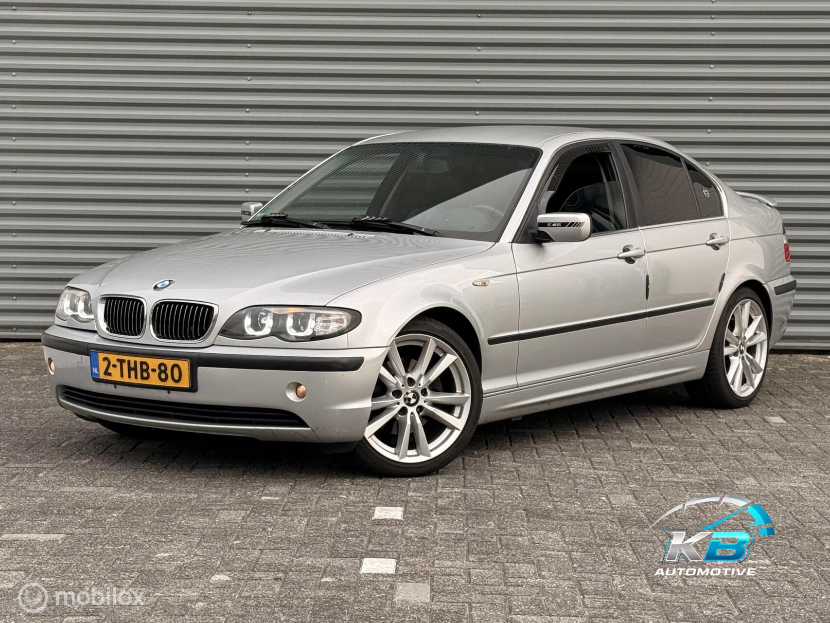 BMW 325i 325i Executive | boek werk aan facturen aanwezig 2003 - voorkant