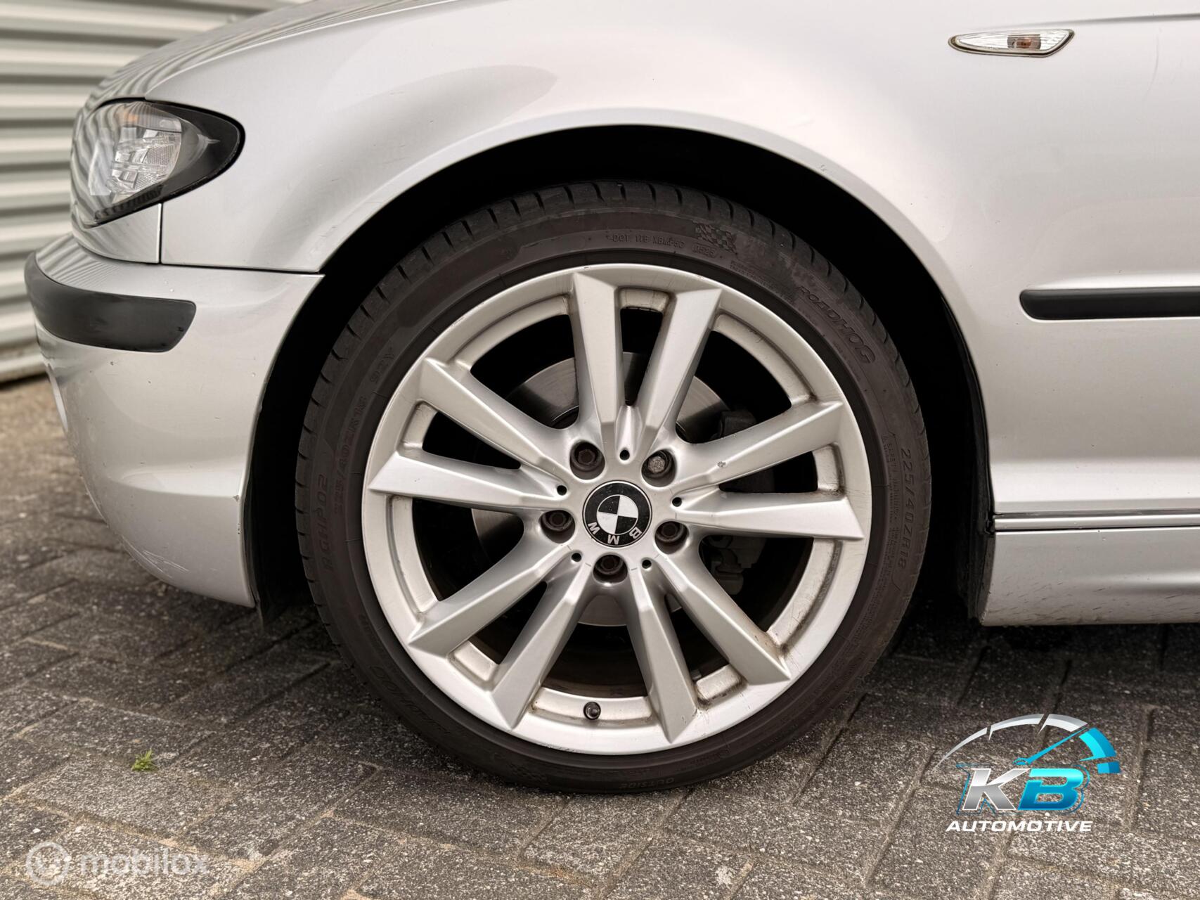Foto van BMW 325i