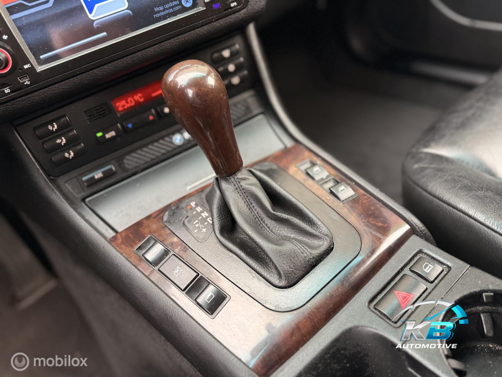 Foto van BMW 325i