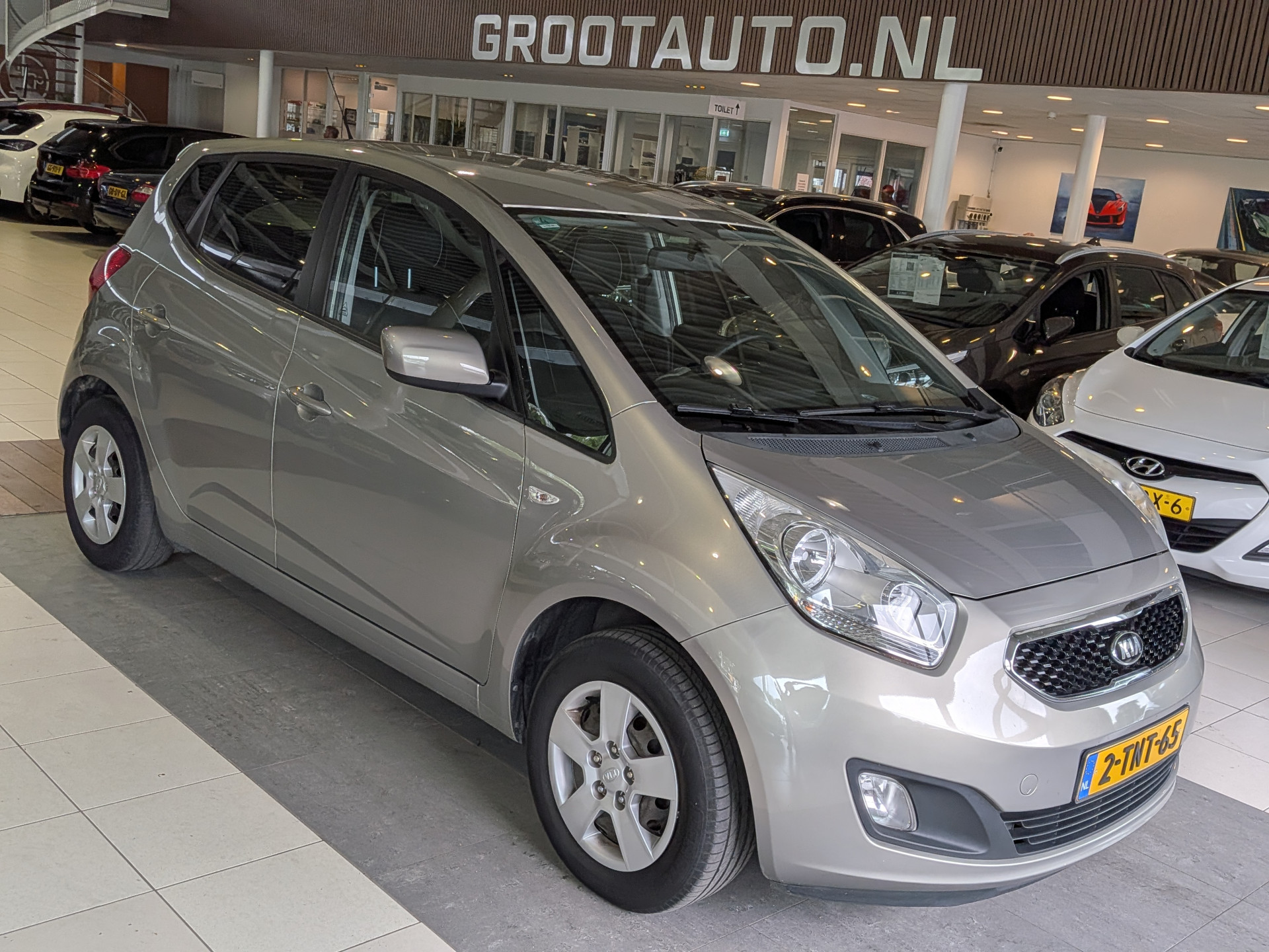 Kia Venga 1.4 CVVT 20th Anniversary 2014 - voorkant