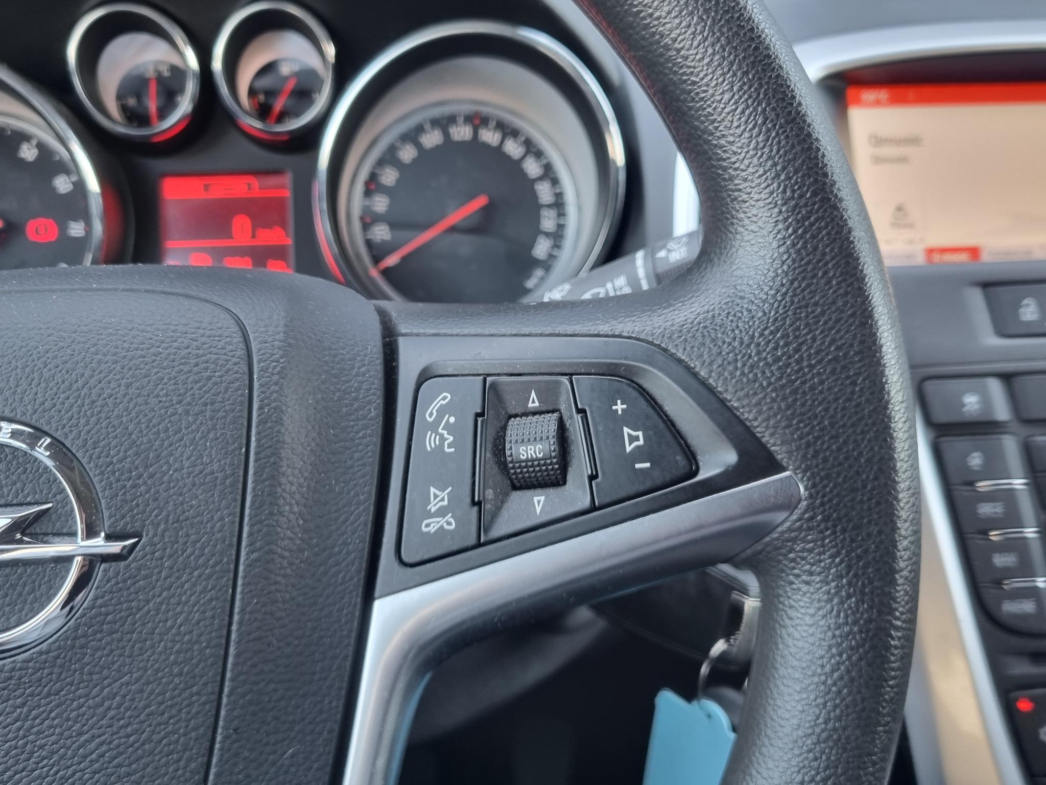 Foto van Opel Astra Notchback