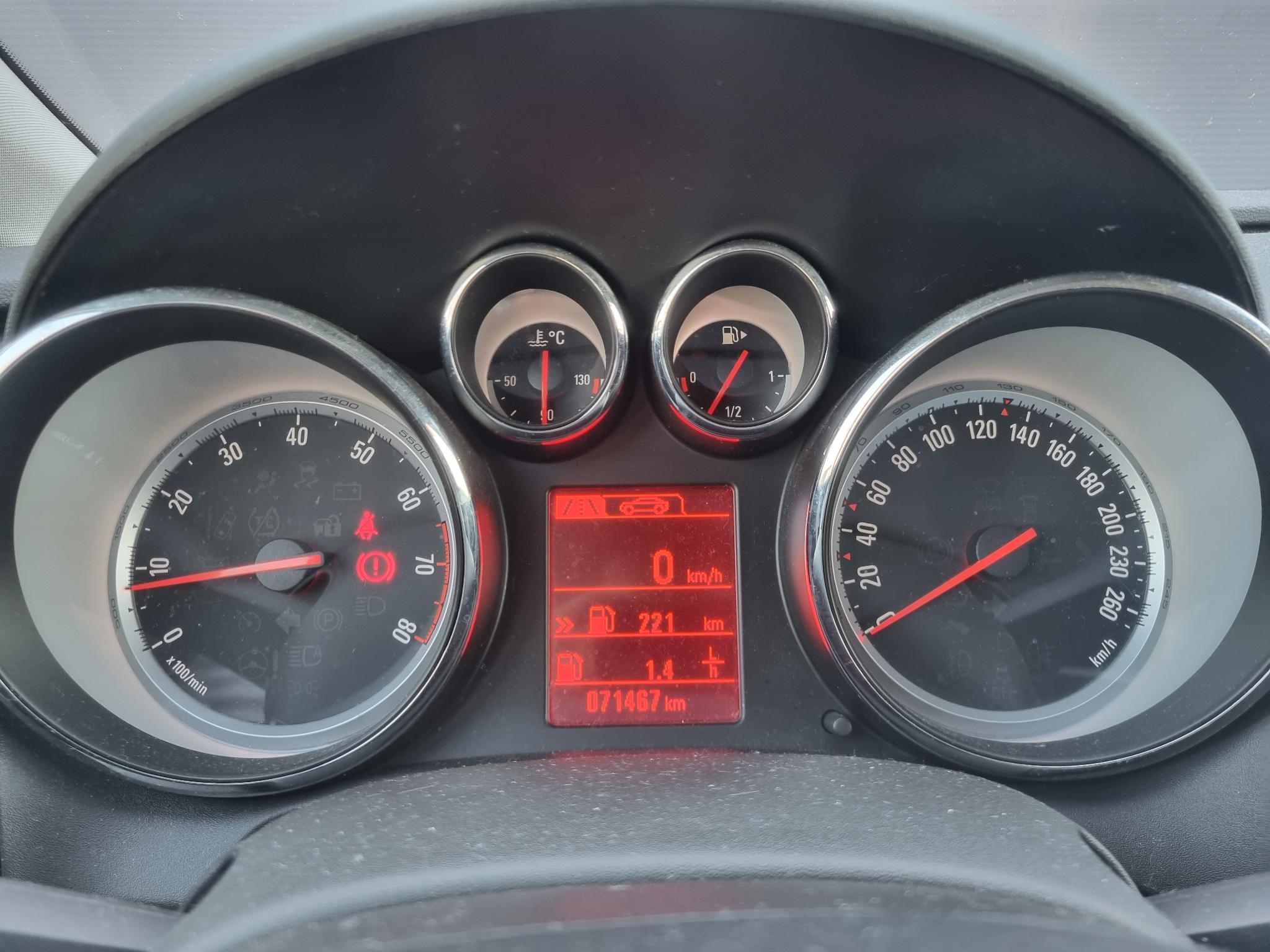 Foto van Opel Astra Notchback
