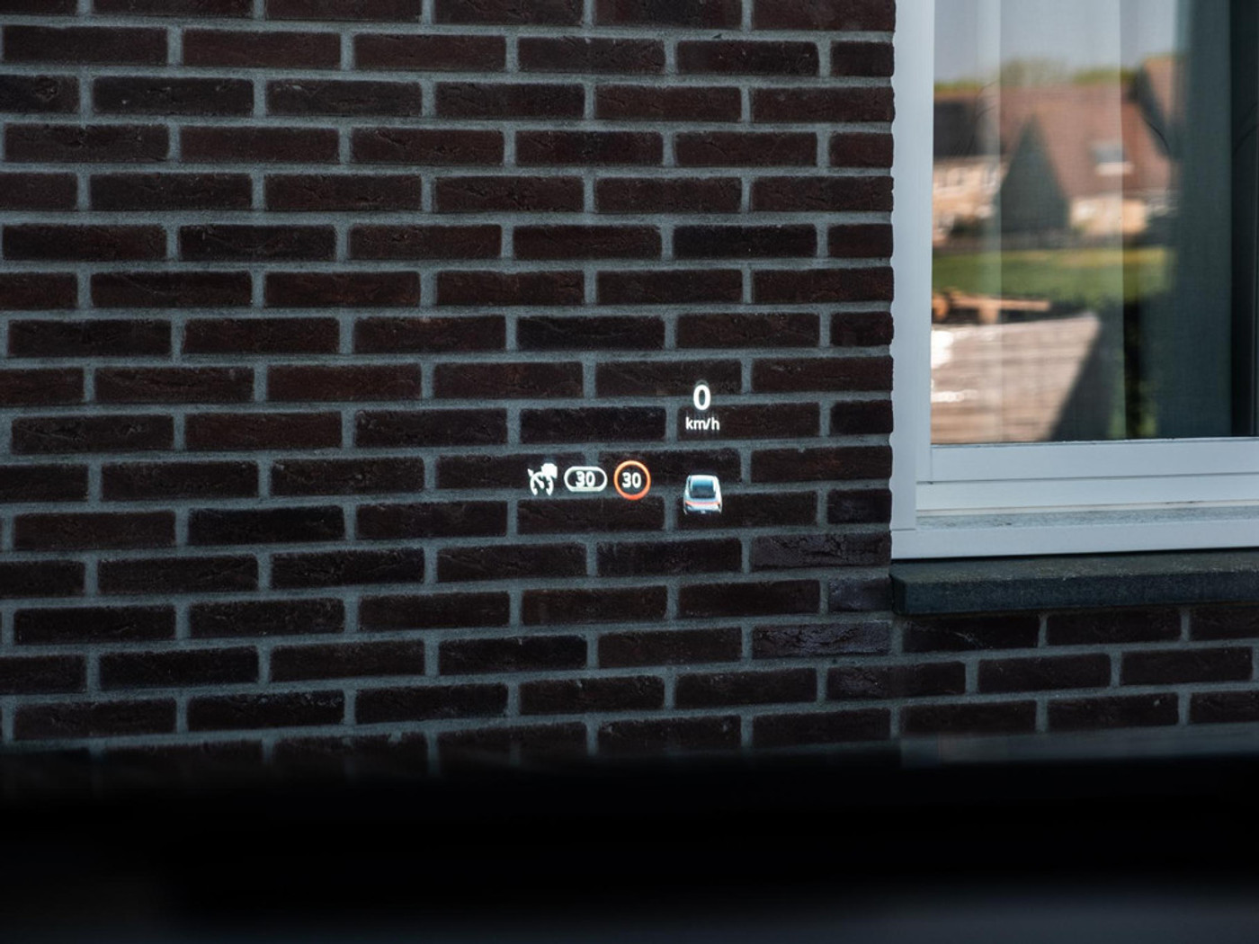 Foto van Lotus Eletre