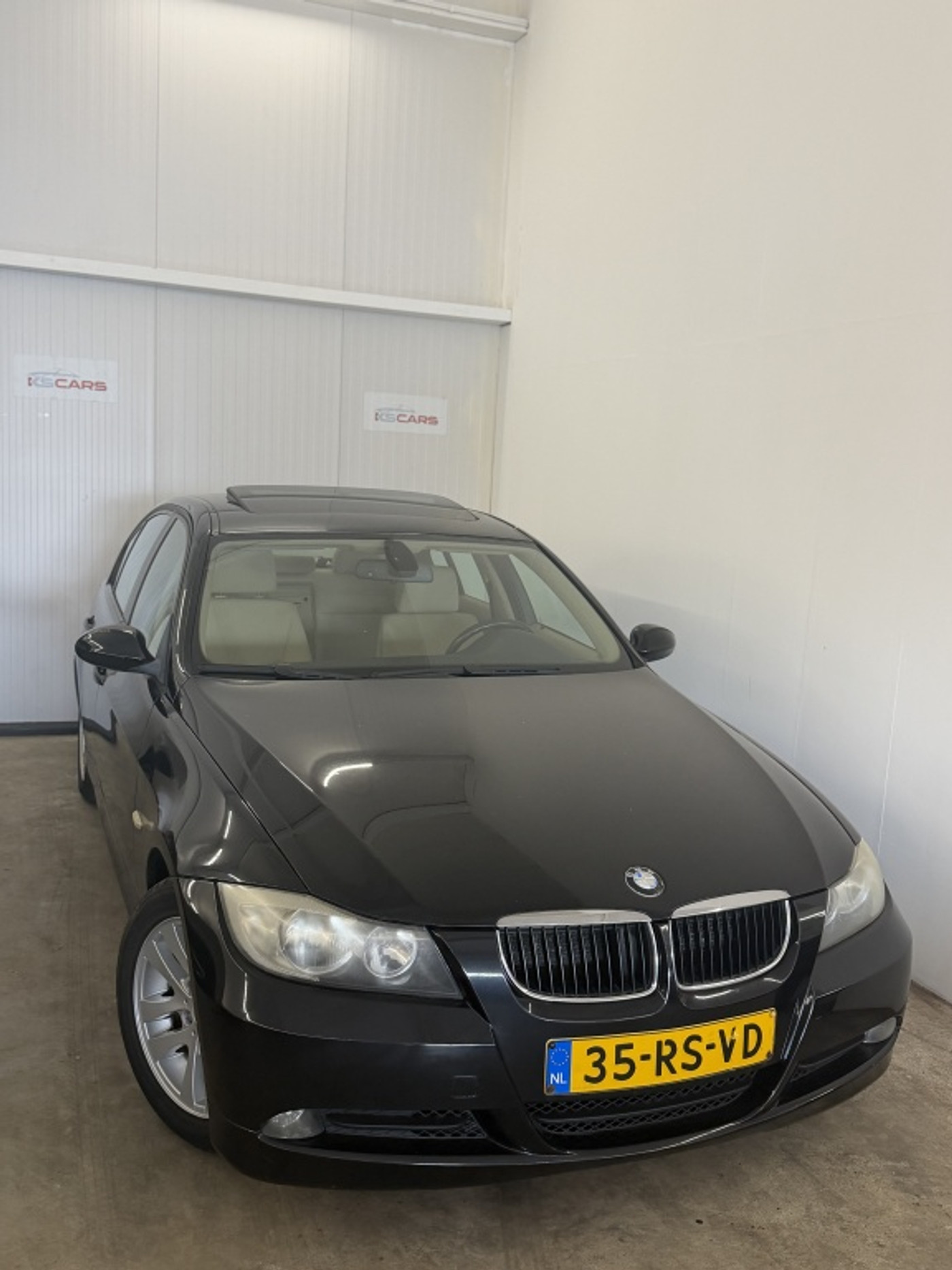 BMW 3er Reihe 320i Dynamic Exec. 2005 - voorkant