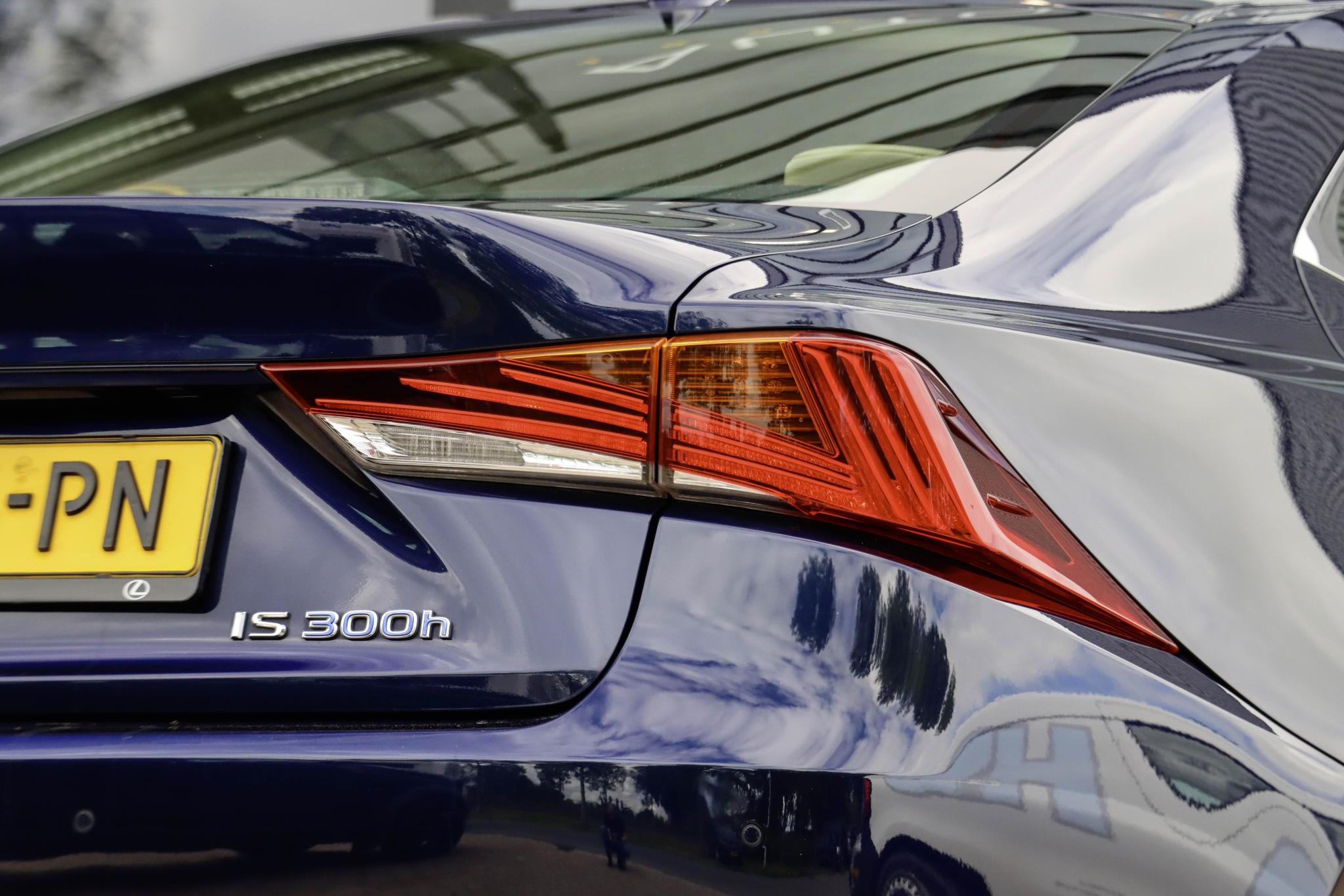 Foto van Lexus Lexus Is300h