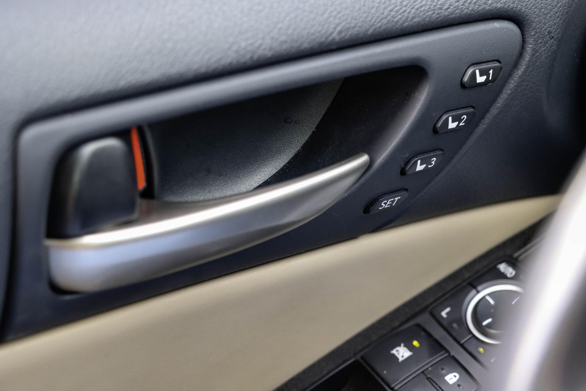 Foto van Lexus Lexus Is300h