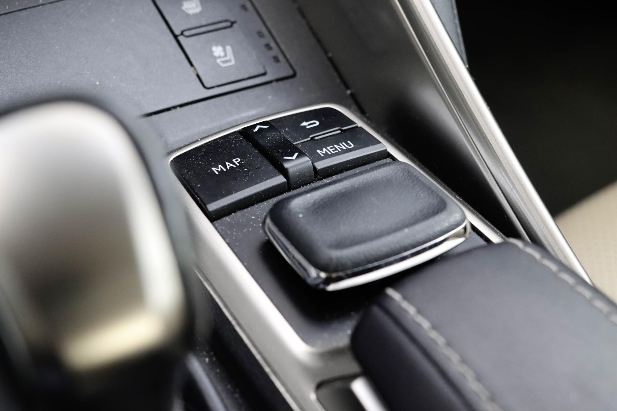 Foto van Lexus Lexus Is300h