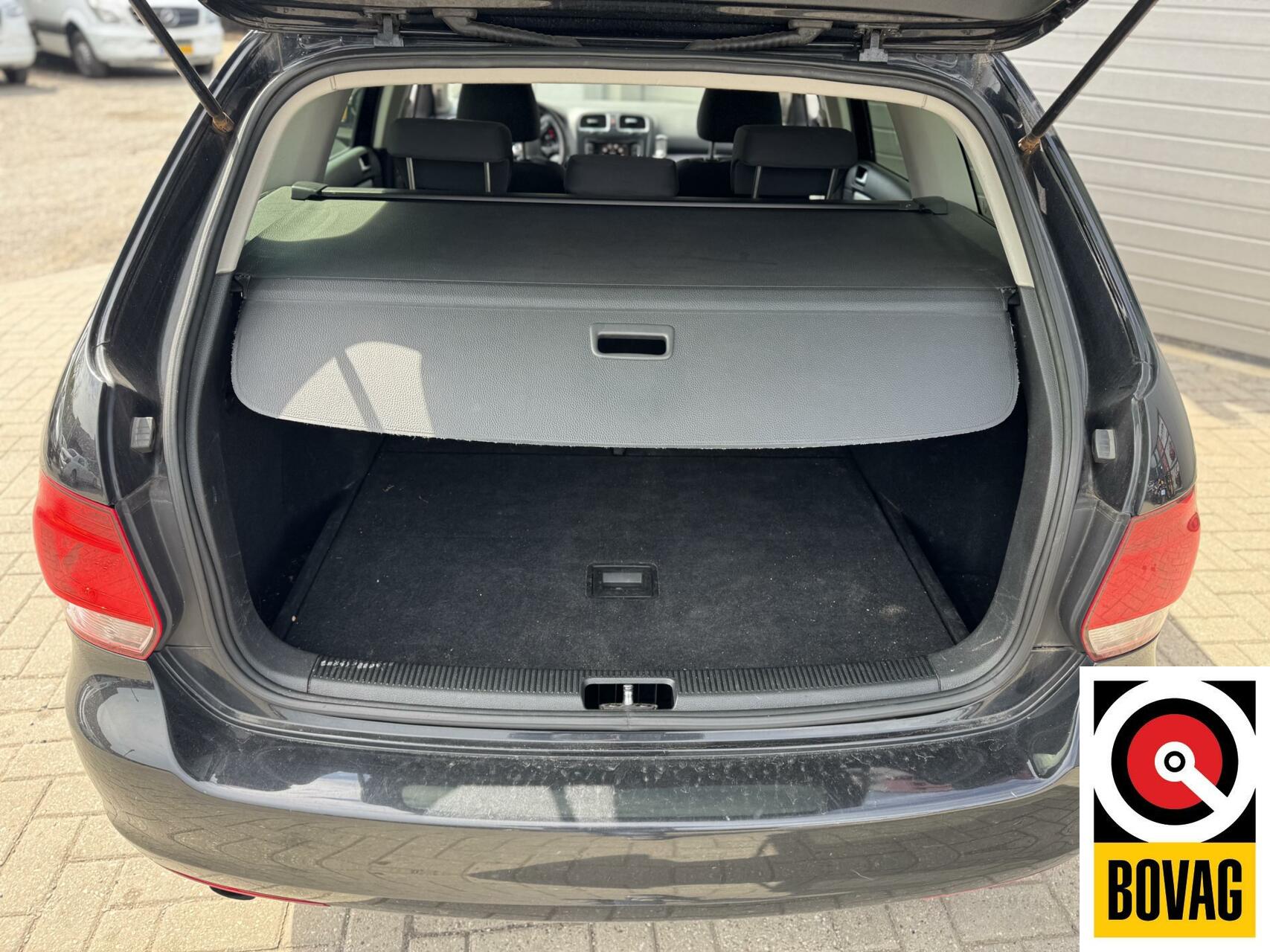 Foto van Volkswagen Golf Variant