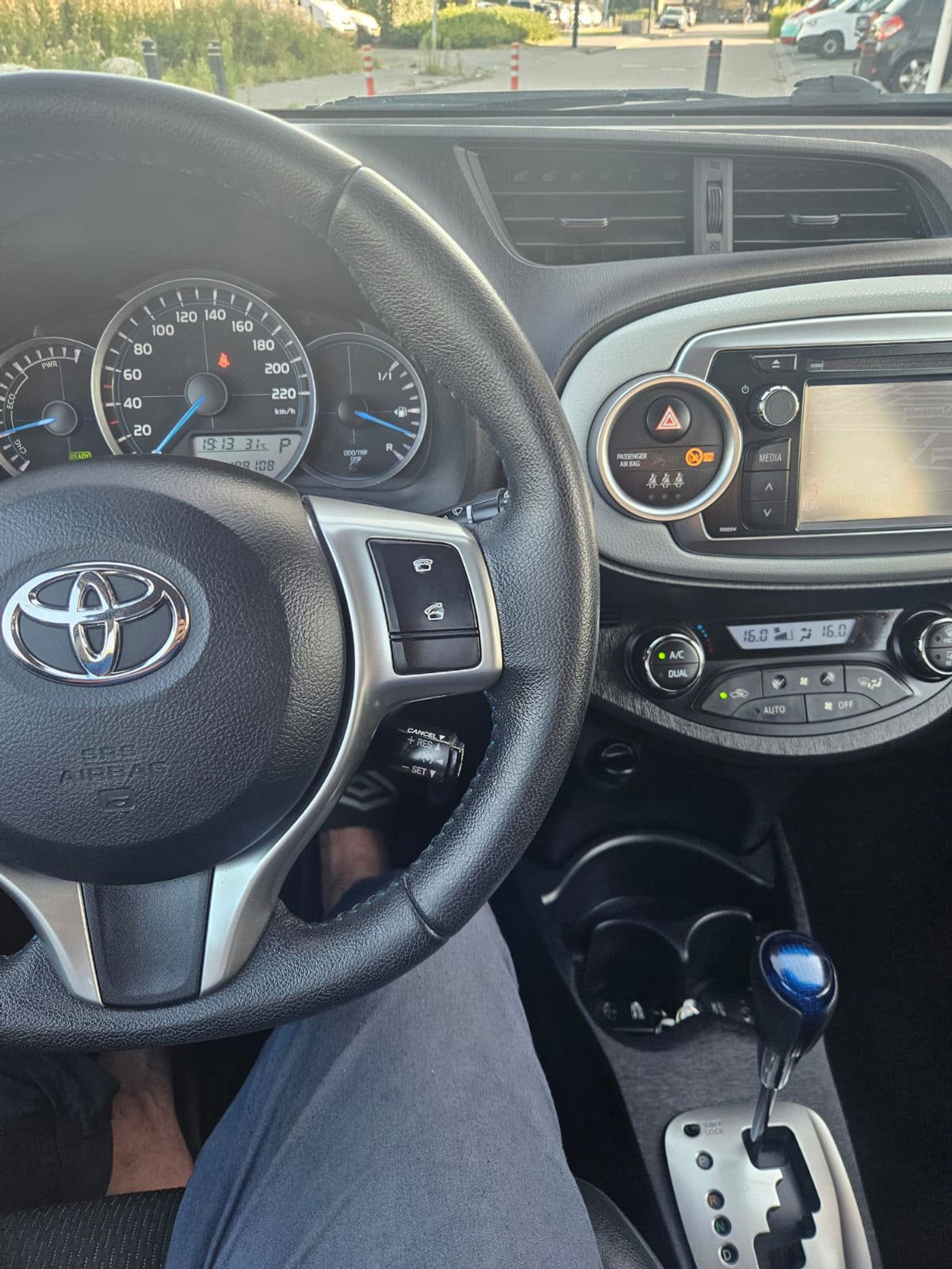 Foto van Toyota Toyota Yaris Hybrid