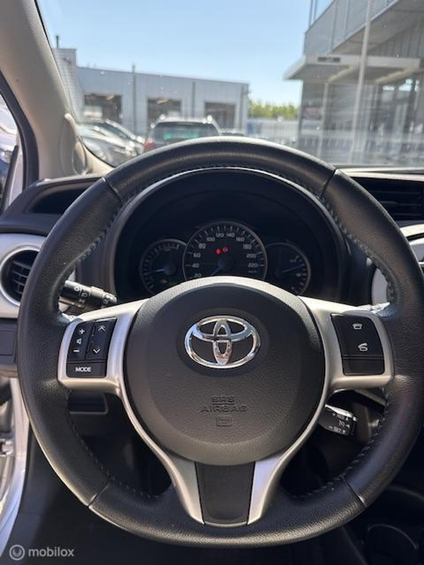 Foto van Toyota Toyota Yaris Hybrid