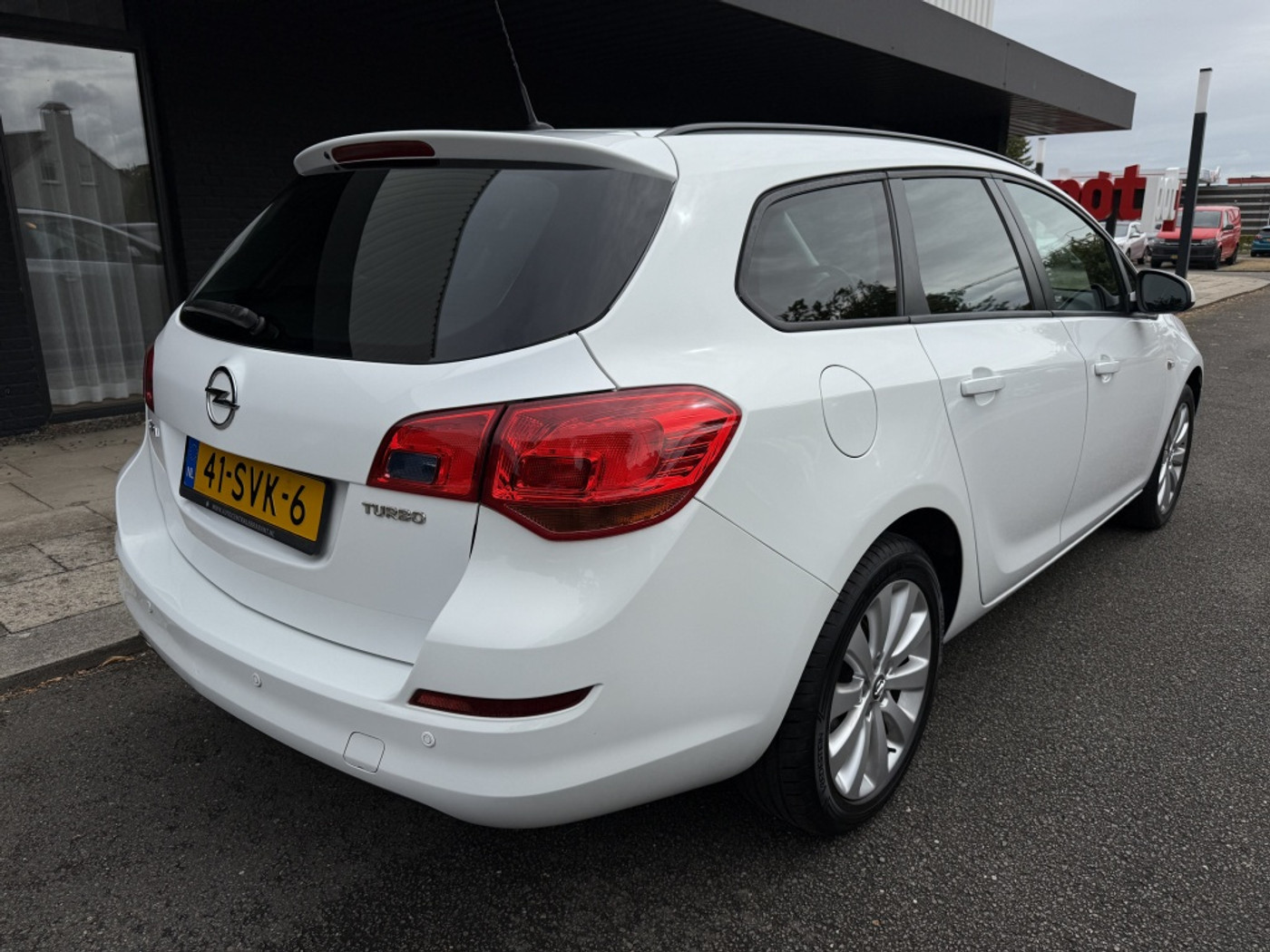 Foto van Opel Astra Sports Tourer