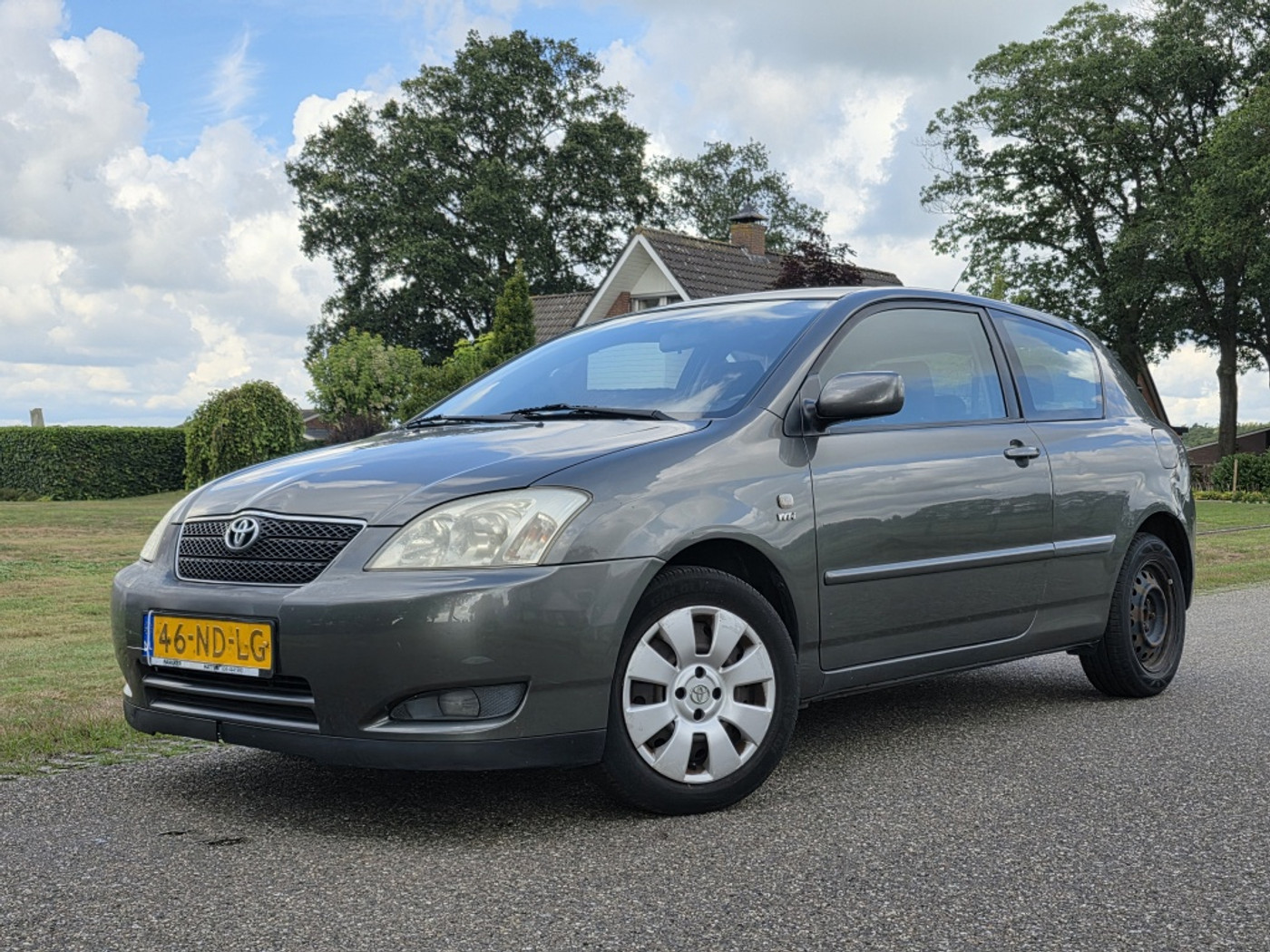 Toyota Toyota Corolla 1.6 VVT-i Linea Sol 2003 - voorkant