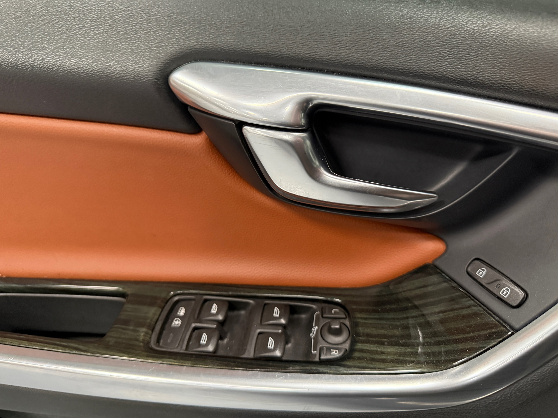 Foto van Volvo V60 Plug In Hybrid