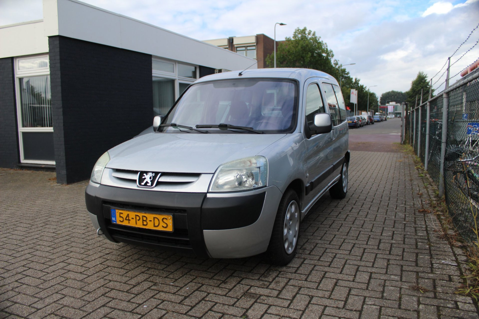 Foto van Peugeot Partner