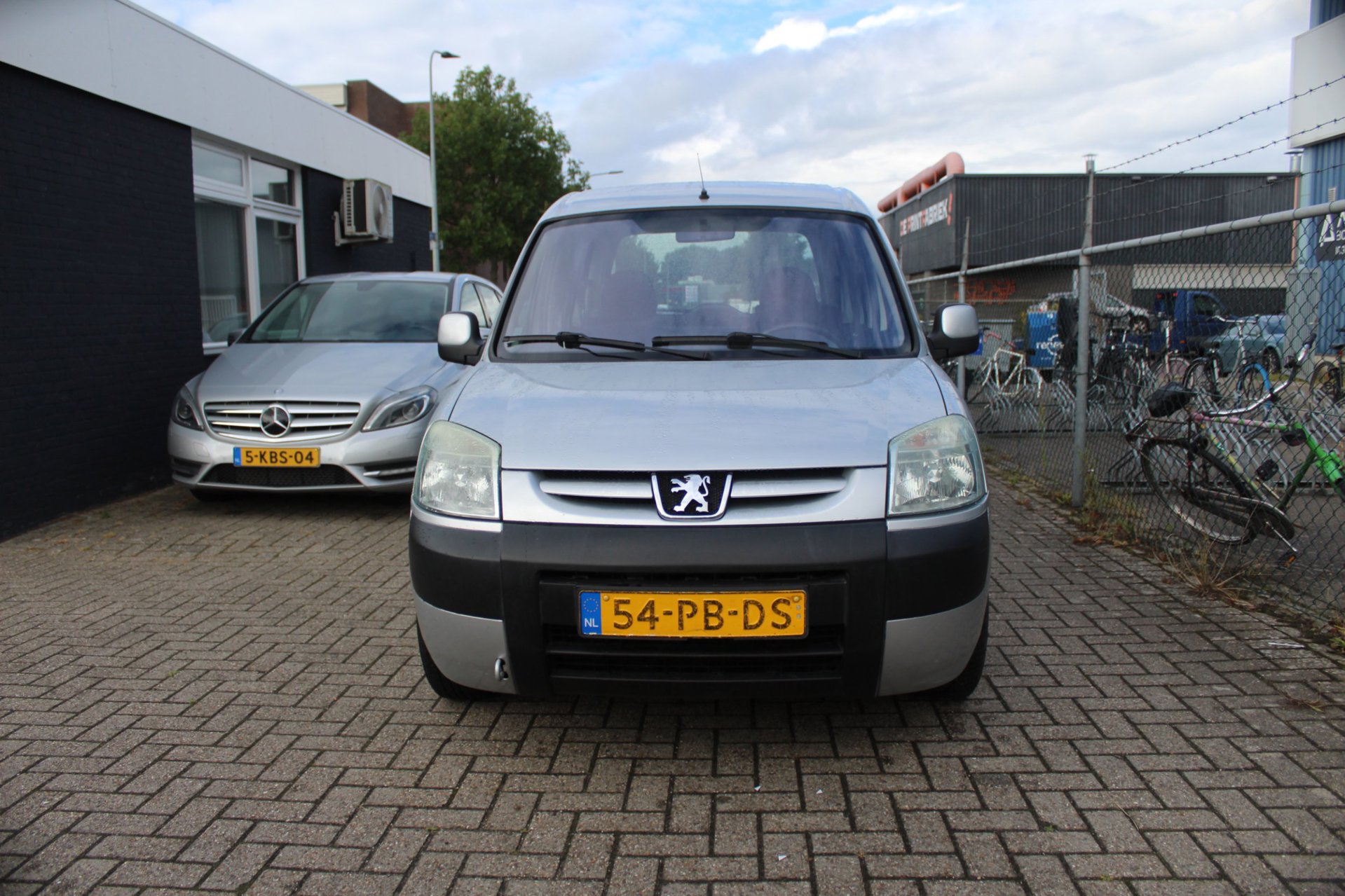 Foto van Peugeot Partner