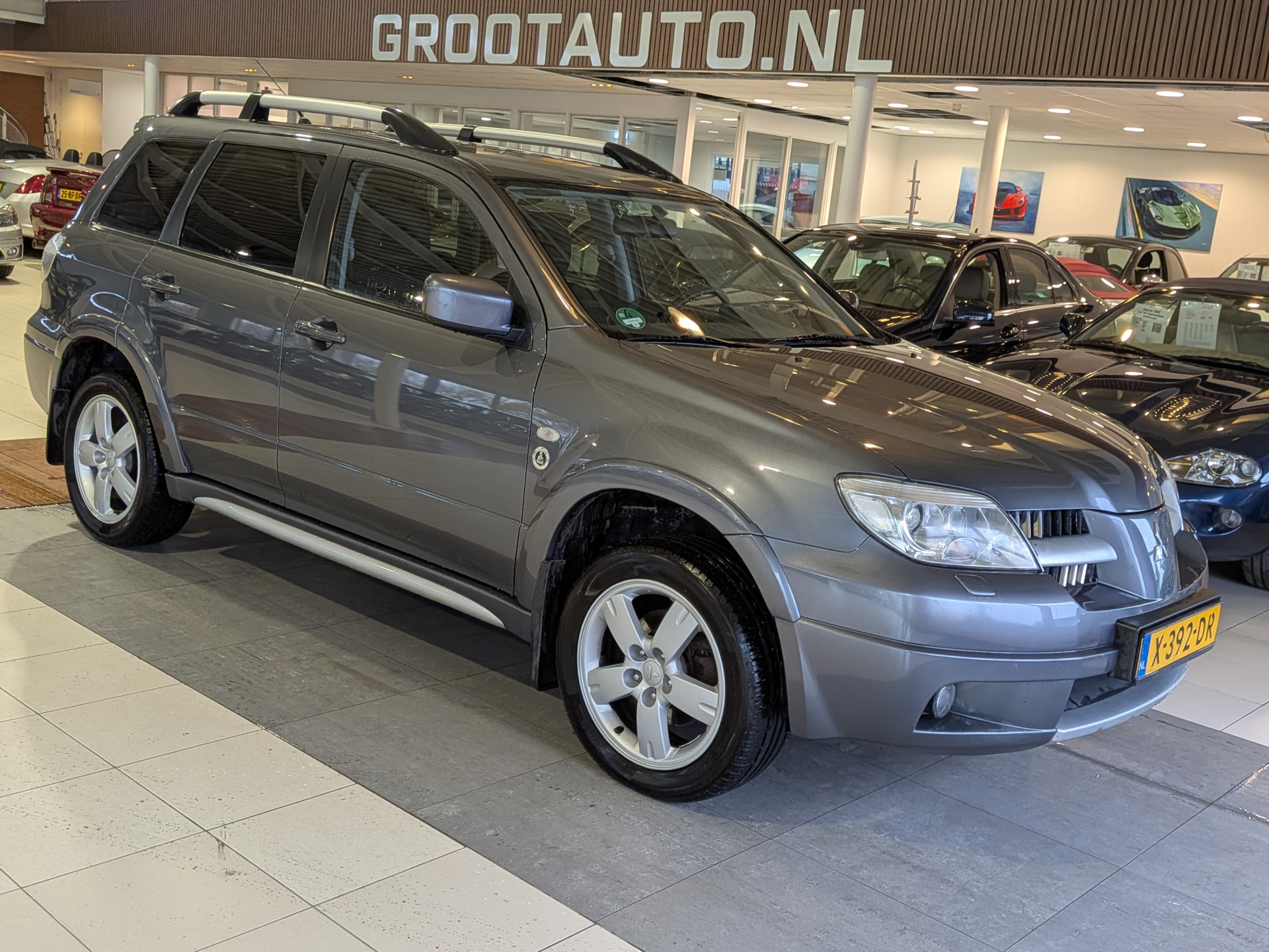 Mitsubishi Outlander 2.4 Automaat 2006 - voorkant