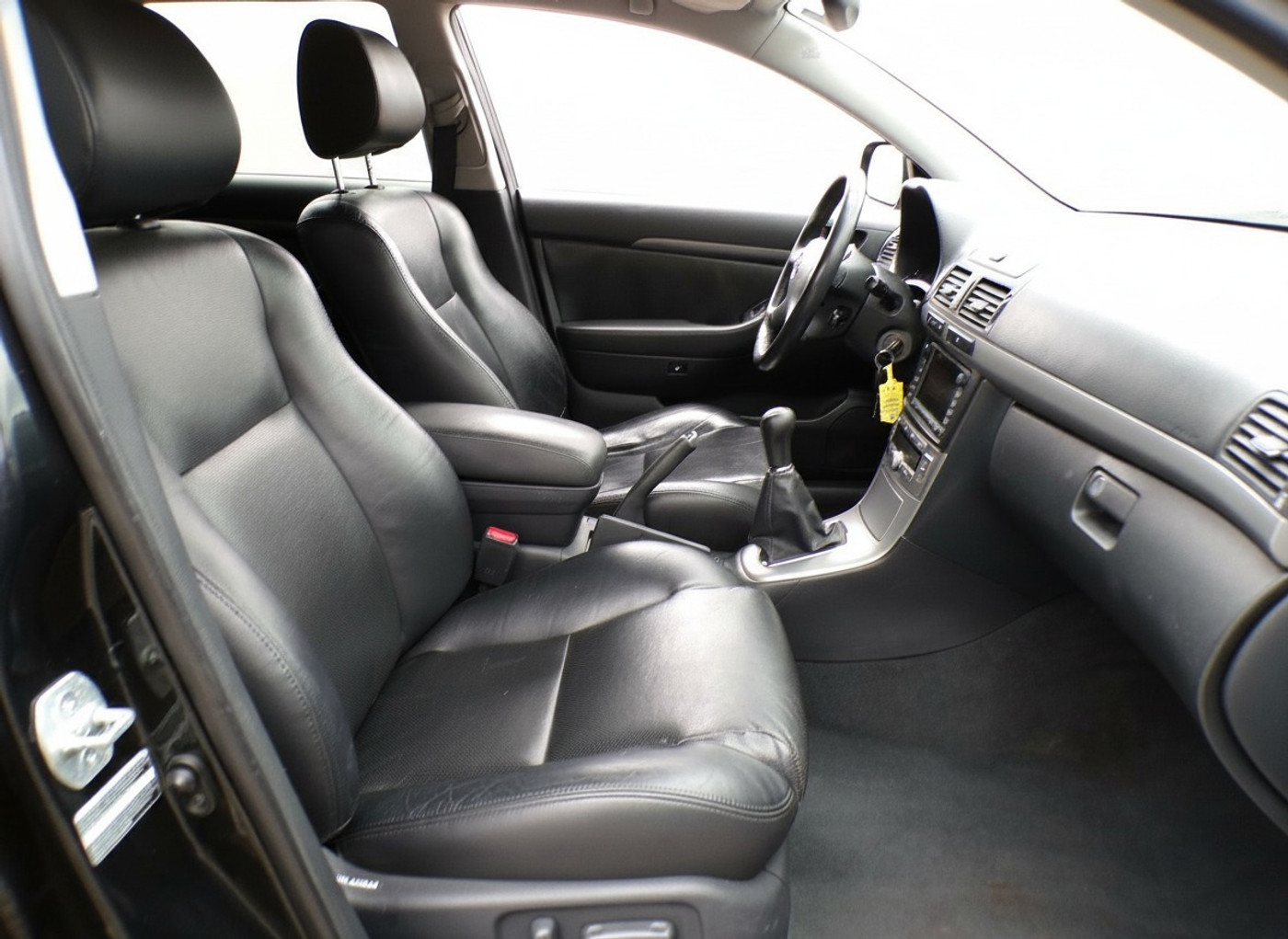 Foto van Toyota Toyota Avensis
