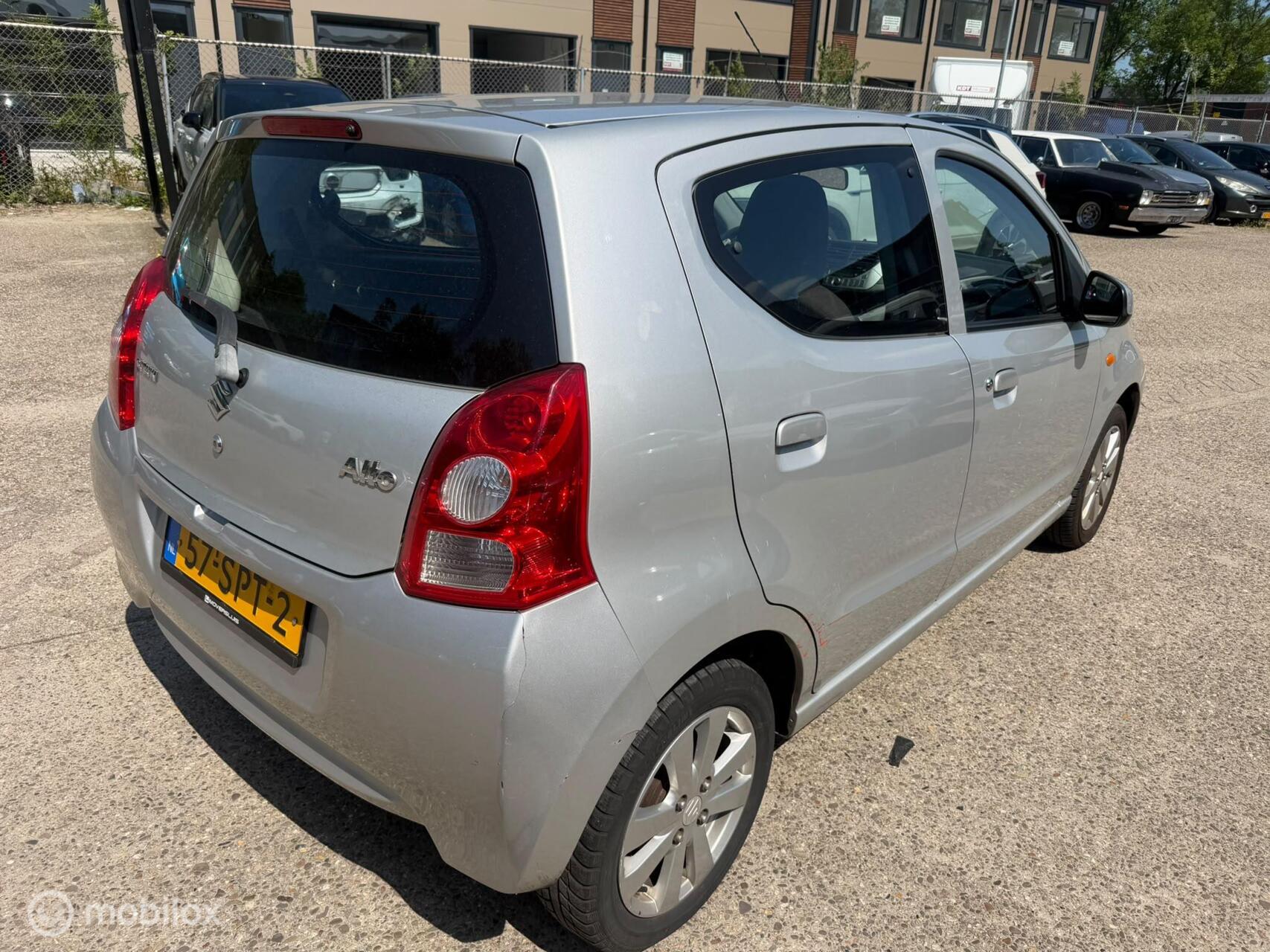 Foto van Suzuki Alto