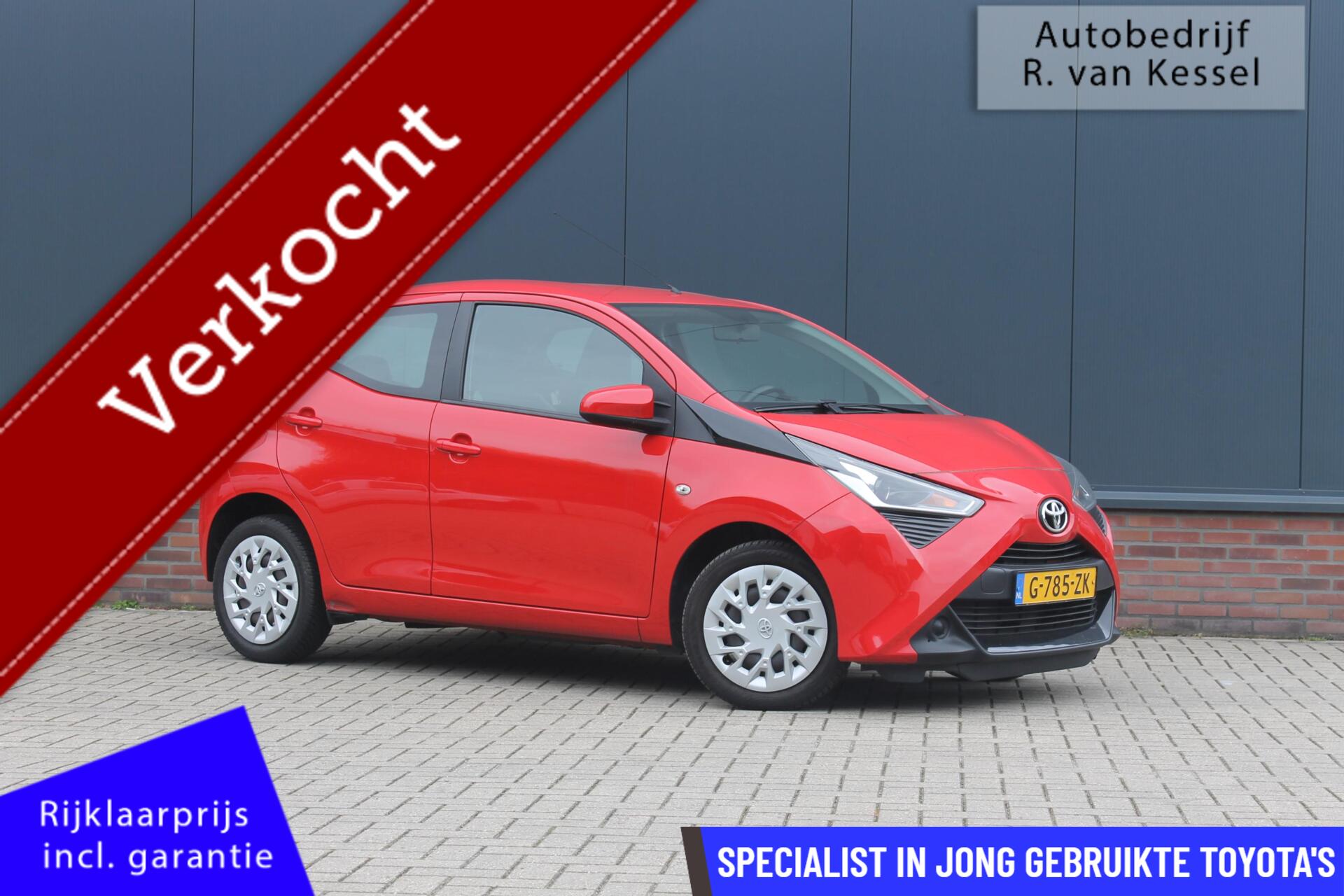 Toyota Toyota Aygo 1.0 VVT-i x-play I Camera I Carplay I NL-auto 2019 - voorkant