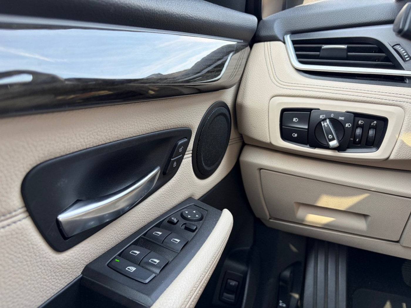 Foto van BMW 218i Active Tourer
