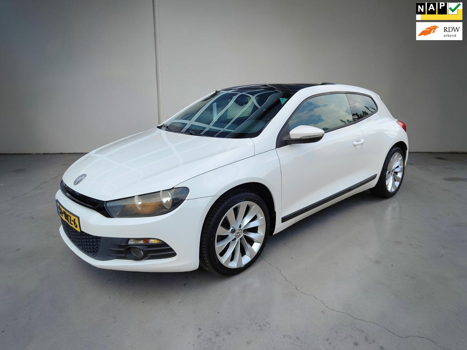 Volkswagen Scirocco 1.4 TSI Highline Plus 2009 - voorkant