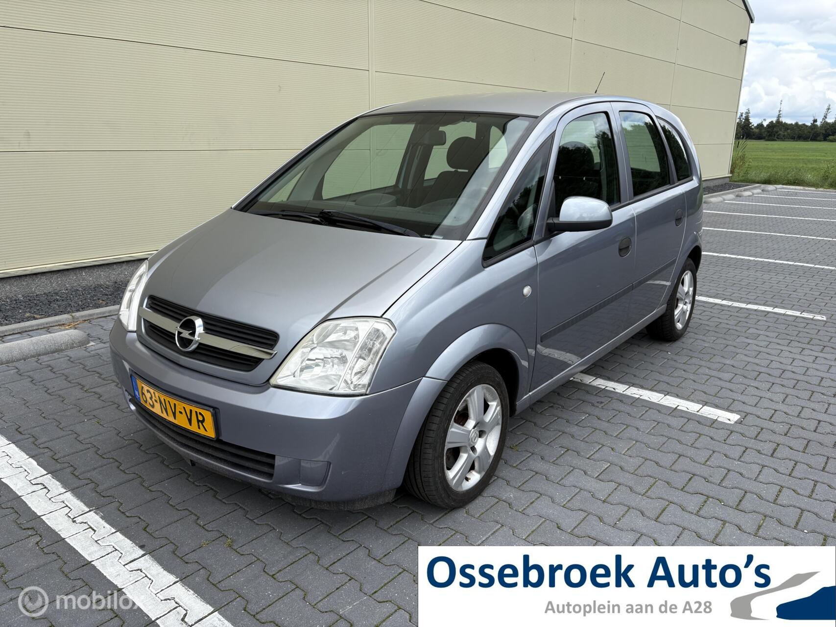 Opel Meriva-a 1.6-16V Cosmo 2004 - voorkant