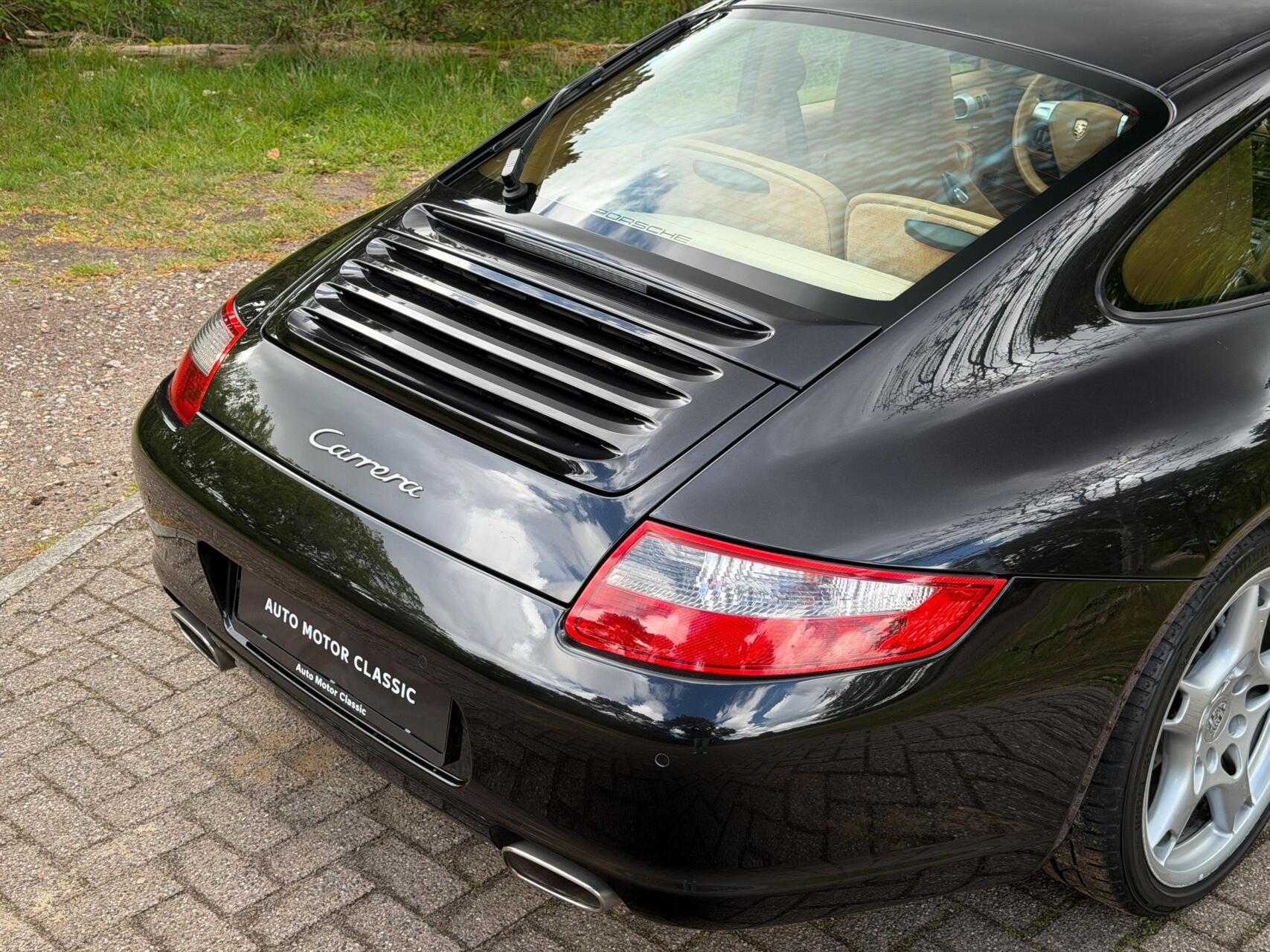 Foto van Porsche 911 Carrera