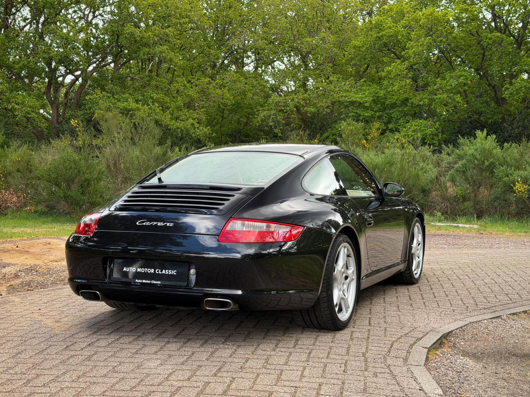 Foto van Porsche 911 Carrera